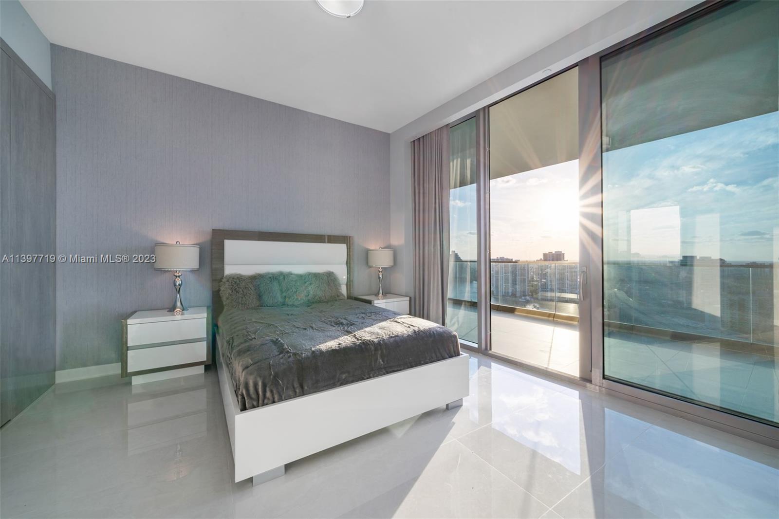 ARMANI - Residential