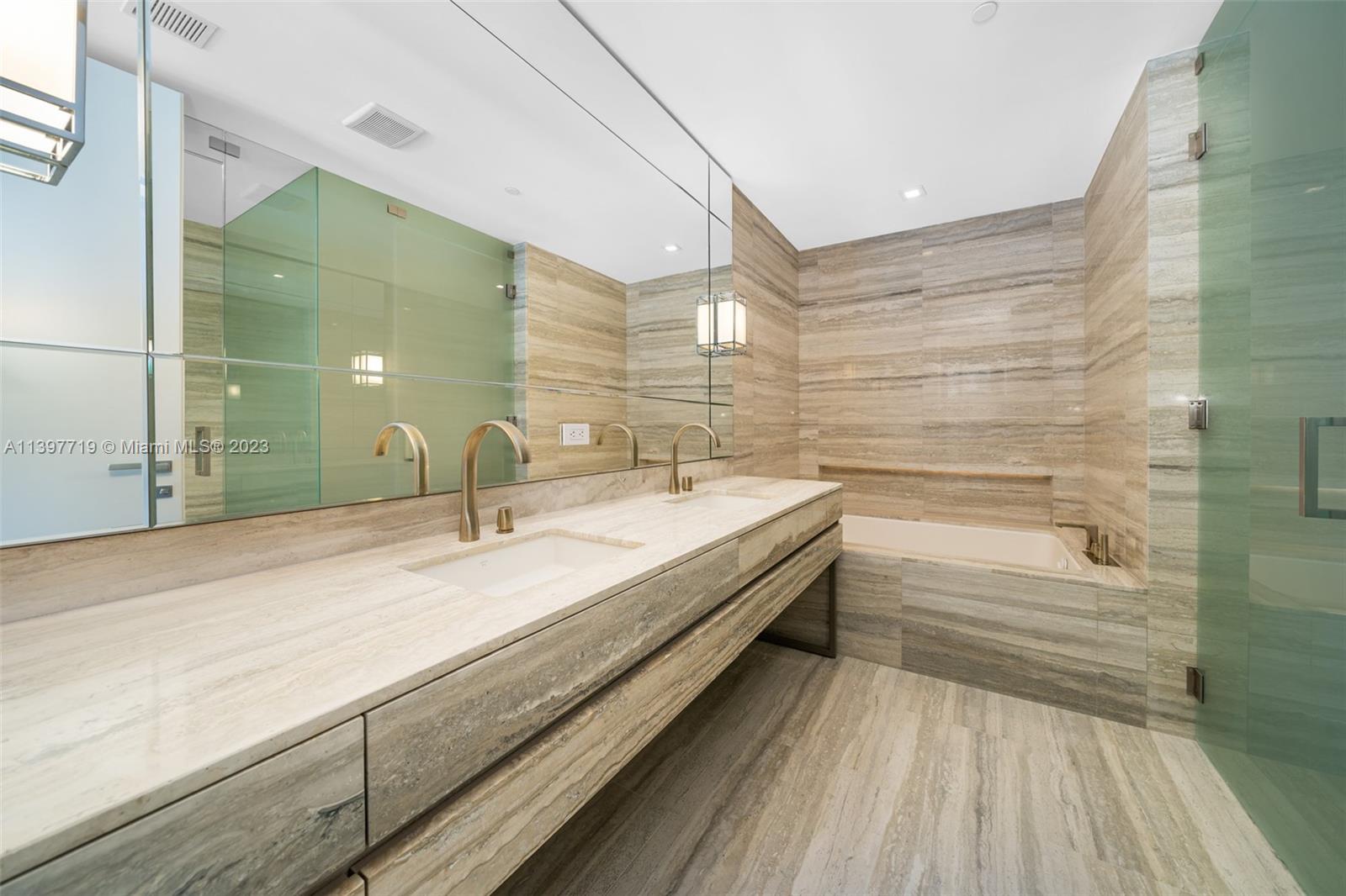 ARMANI - Residential