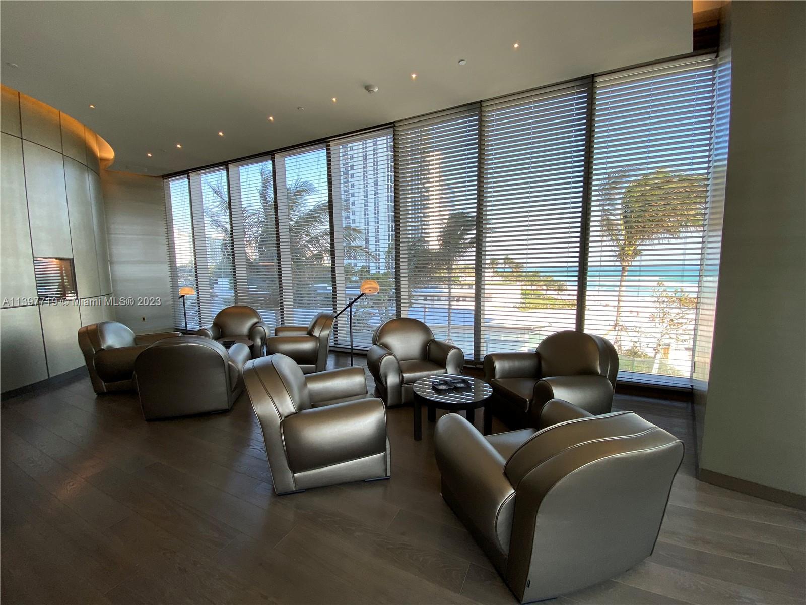ARMANI - Residential