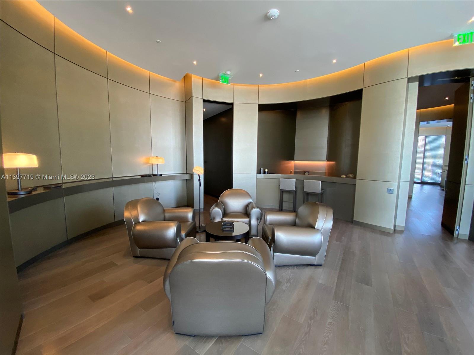ARMANI - Residential