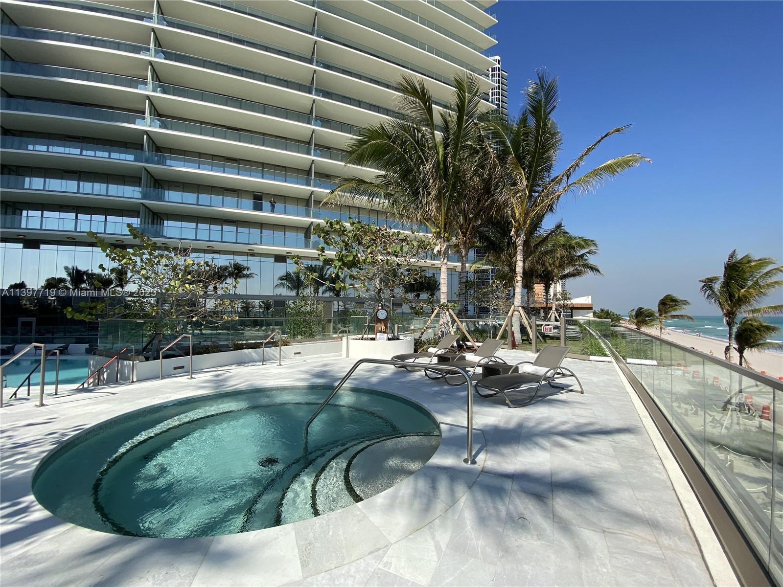 ARMANI - Residential