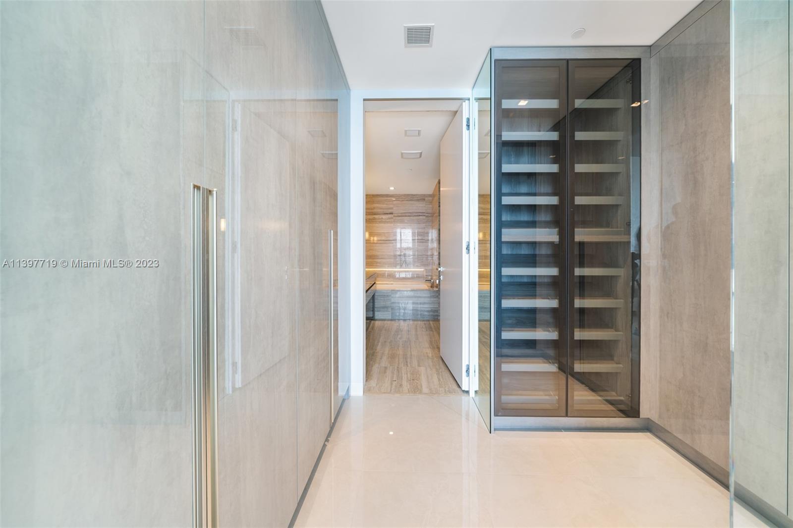 ARMANI - Residential