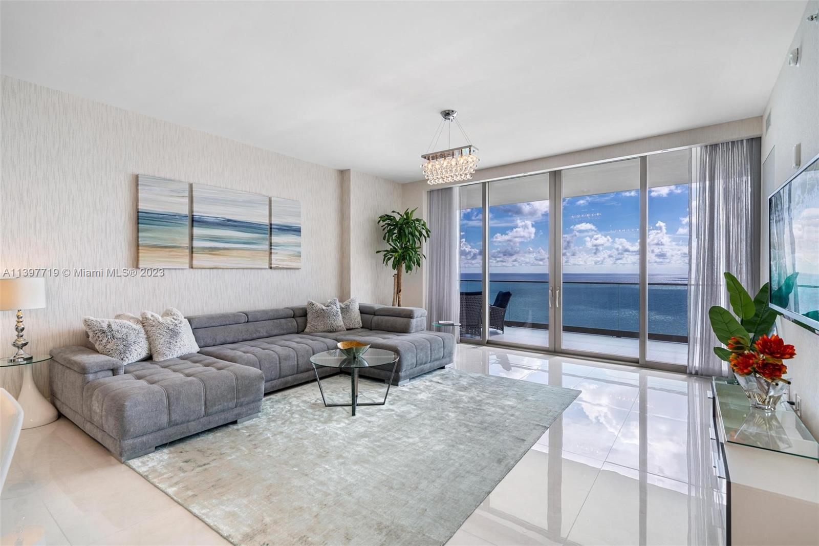 ARMANI - Residential