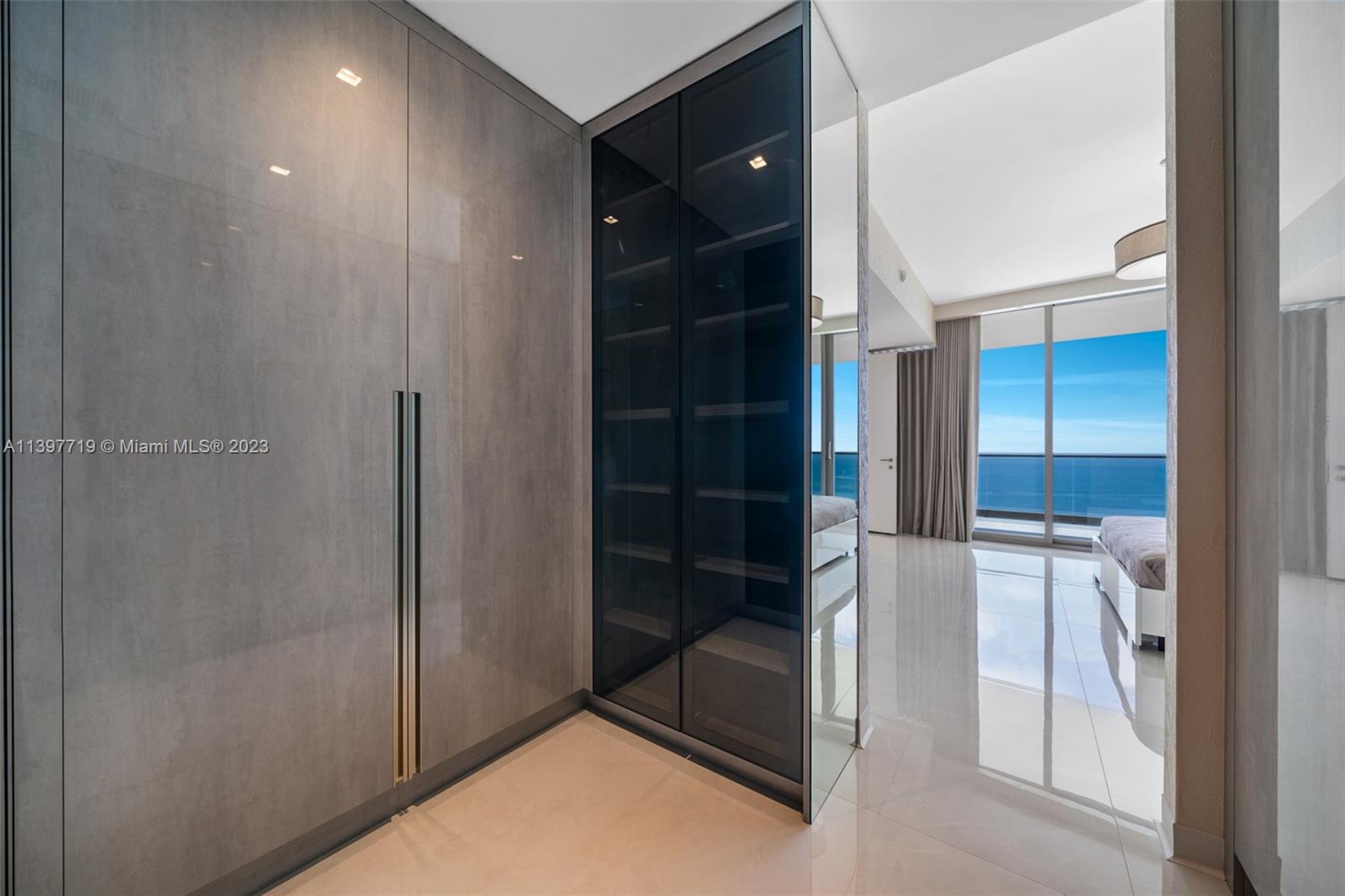 ARMANI - Residential