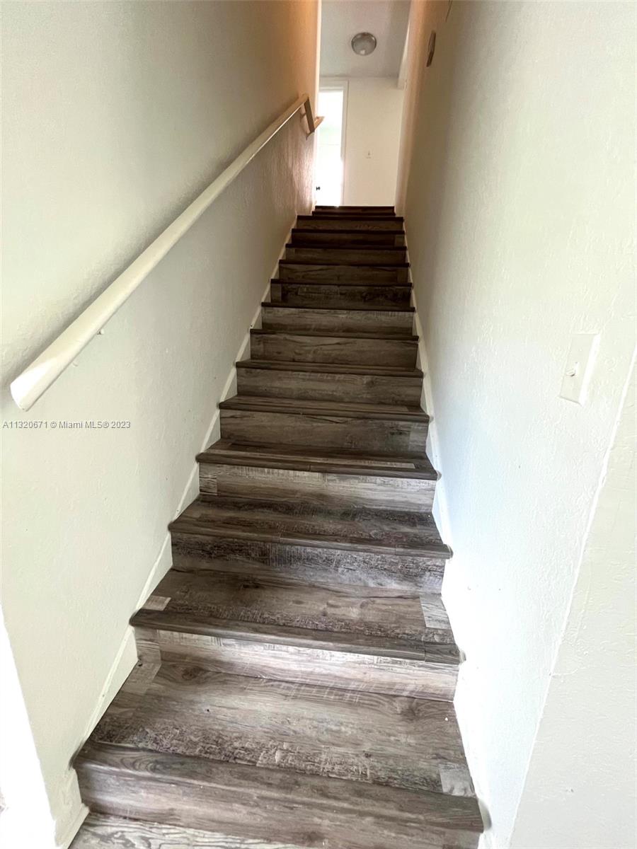 SUNSET PALM VILLAS CONDO - Residential Lease
