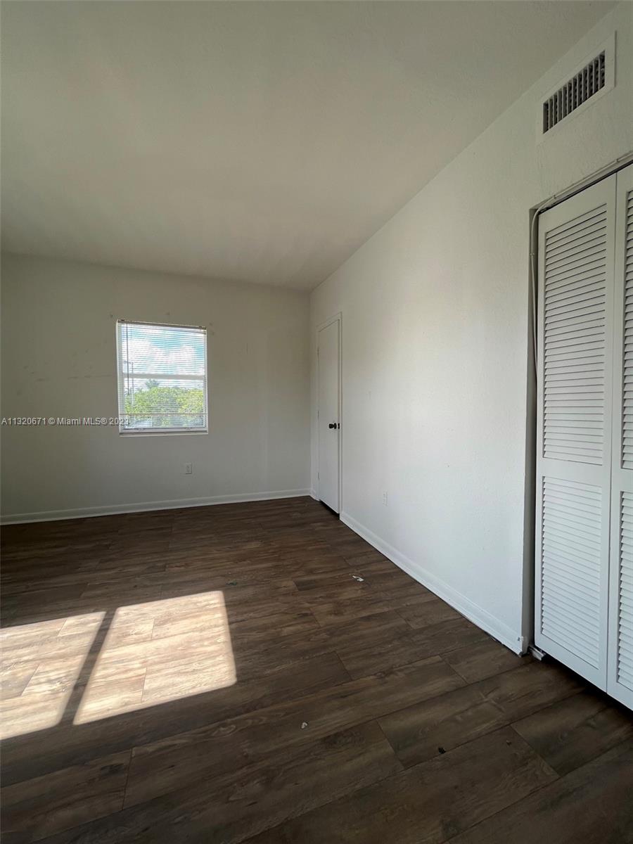 SUNSET PALM VILLAS CONDO - Residential Lease