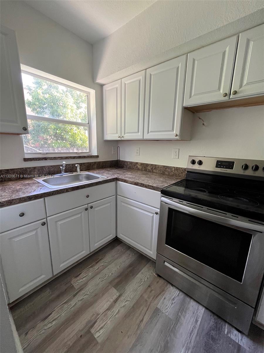 SUNSET PALM VILLAS CONDO - Residential Lease