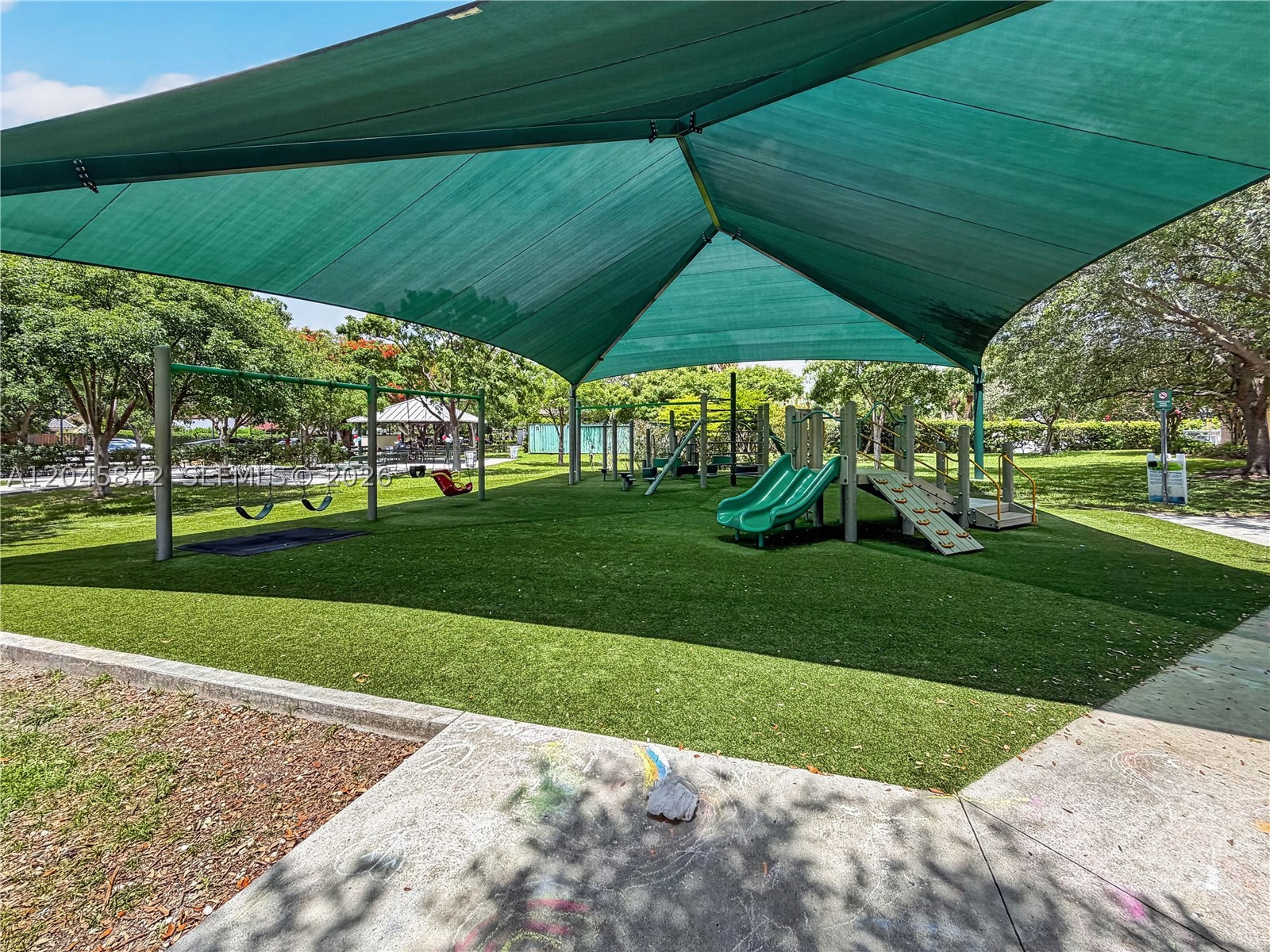 VILLAS AT THE HAMMOCKS CO - Residential