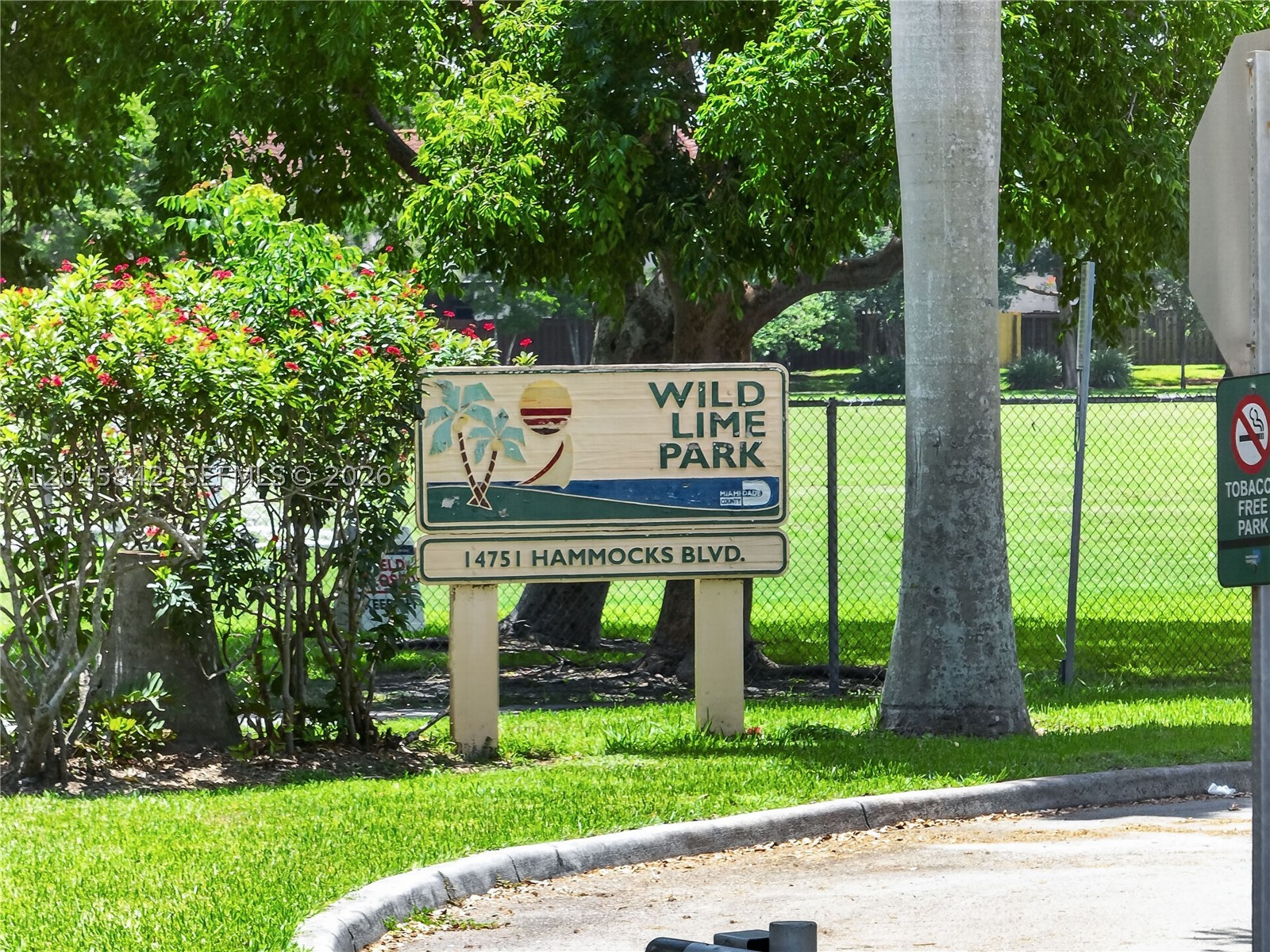 VILLAS AT THE HAMMOCKS CO - Residential