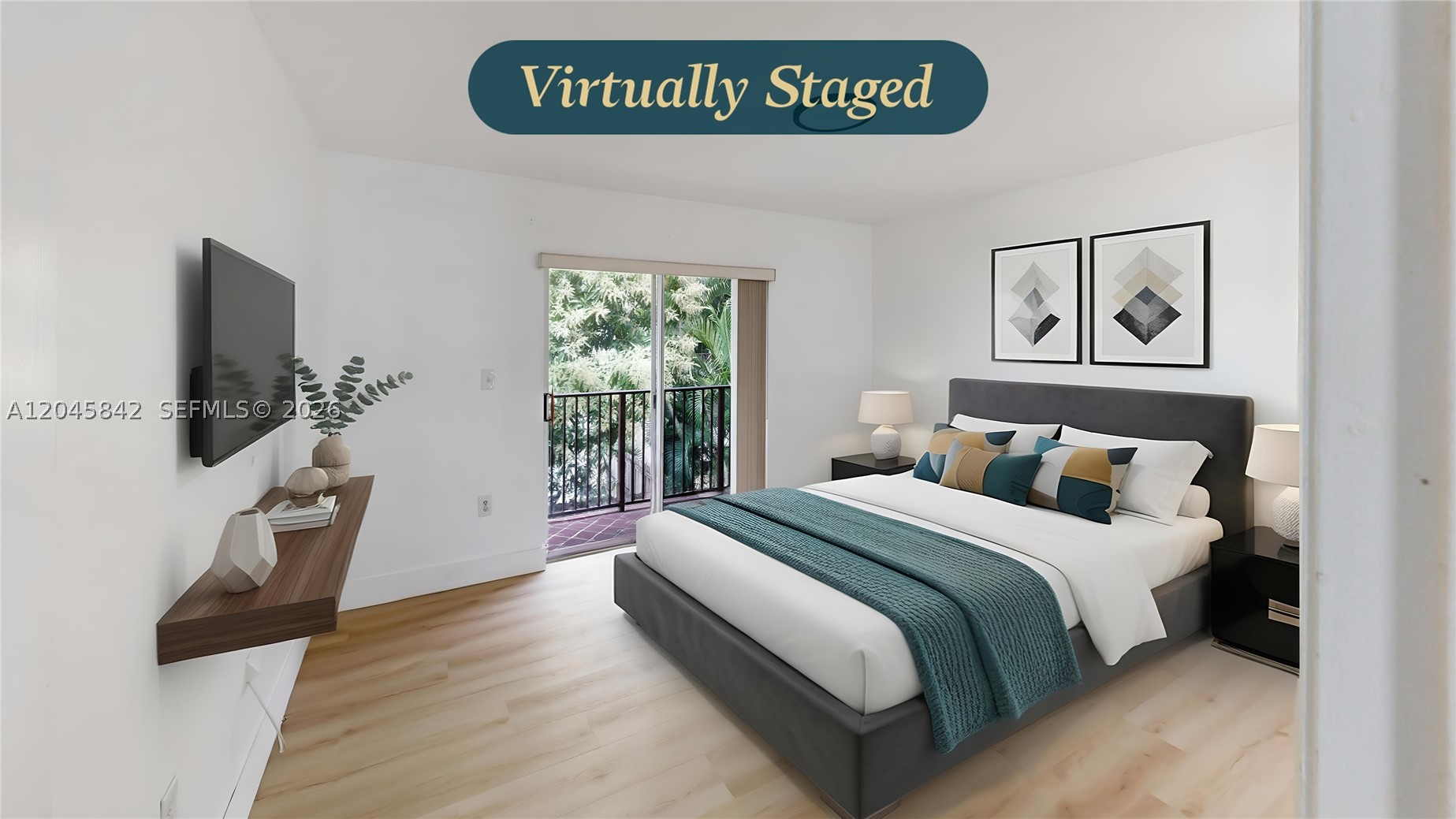 VILLAS AT THE HAMMOCKS CO - Residential