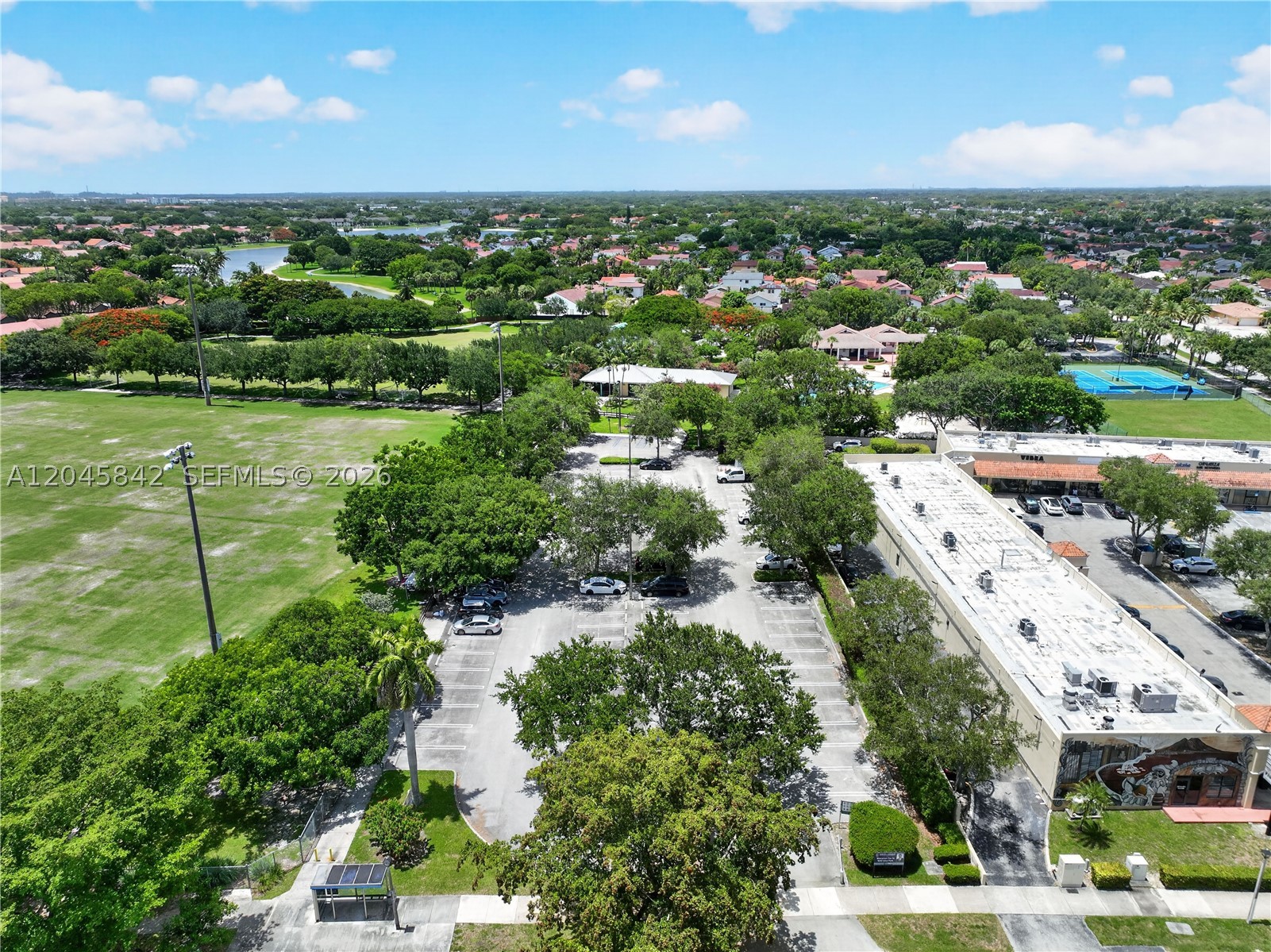 VILLAS AT THE HAMMOCKS CO - Residential