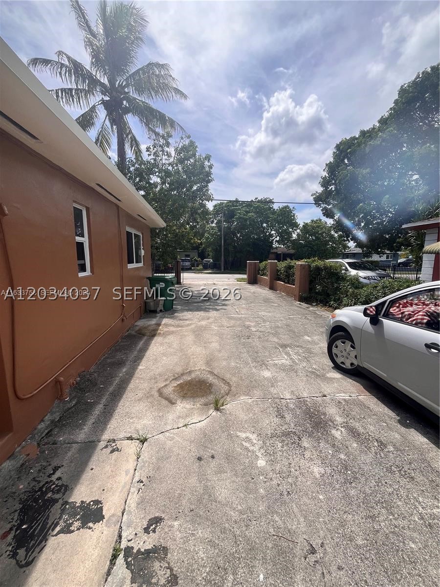 MORVIN ESTATES - Residential Lease