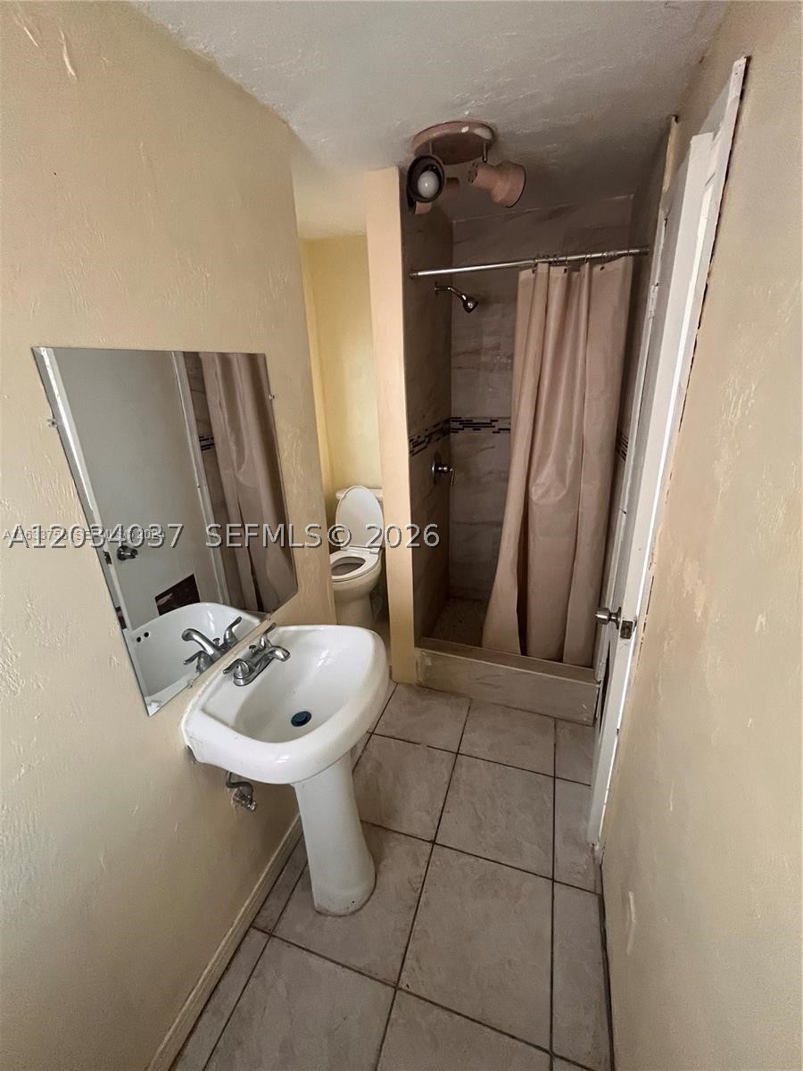 MORVIN ESTATES - Residential Lease