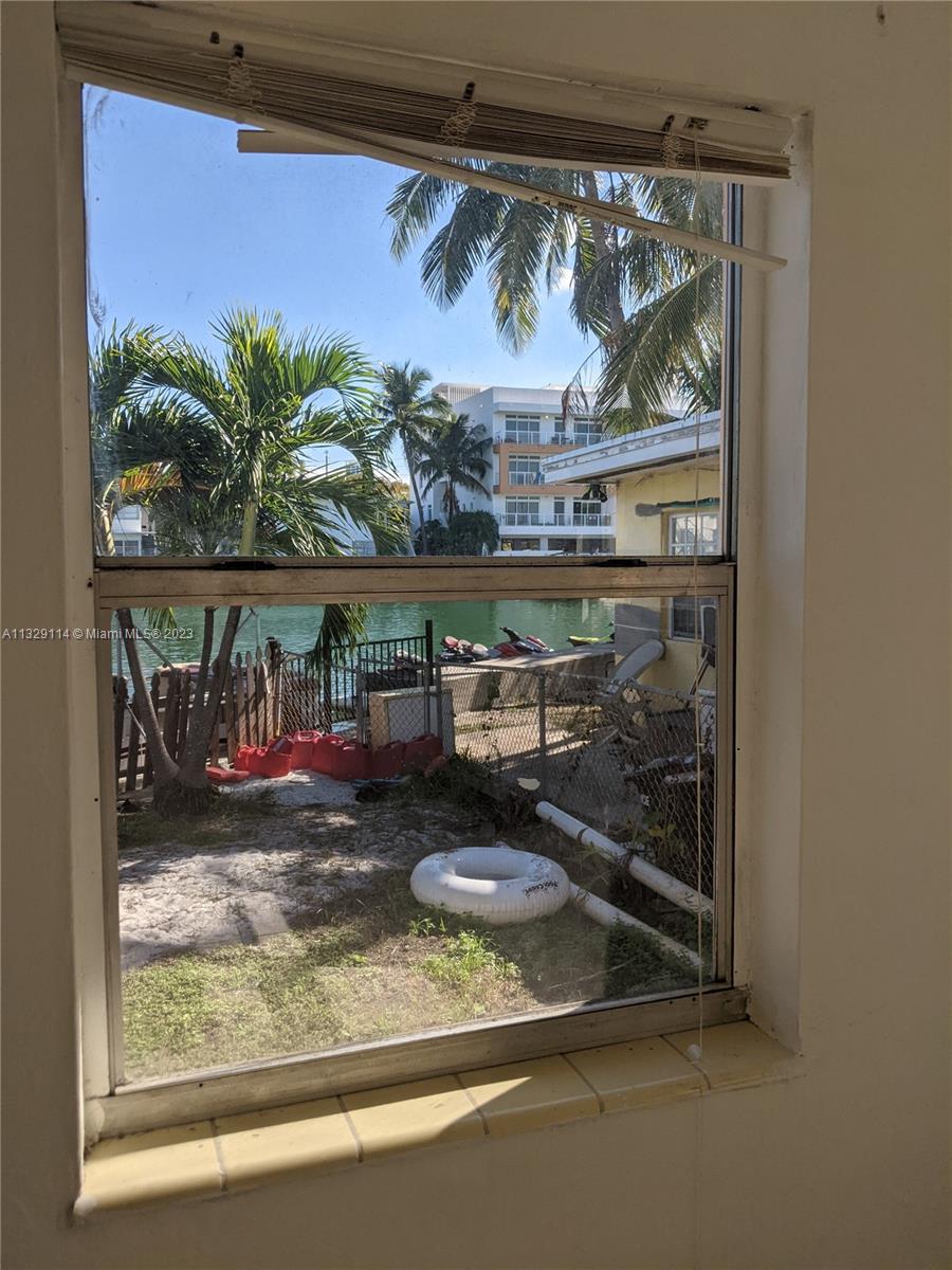 BISCAYNE BEACH RESUB - Residential Lease