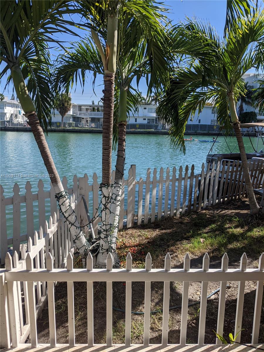 BISCAYNE BEACH RESUB - Residential Lease