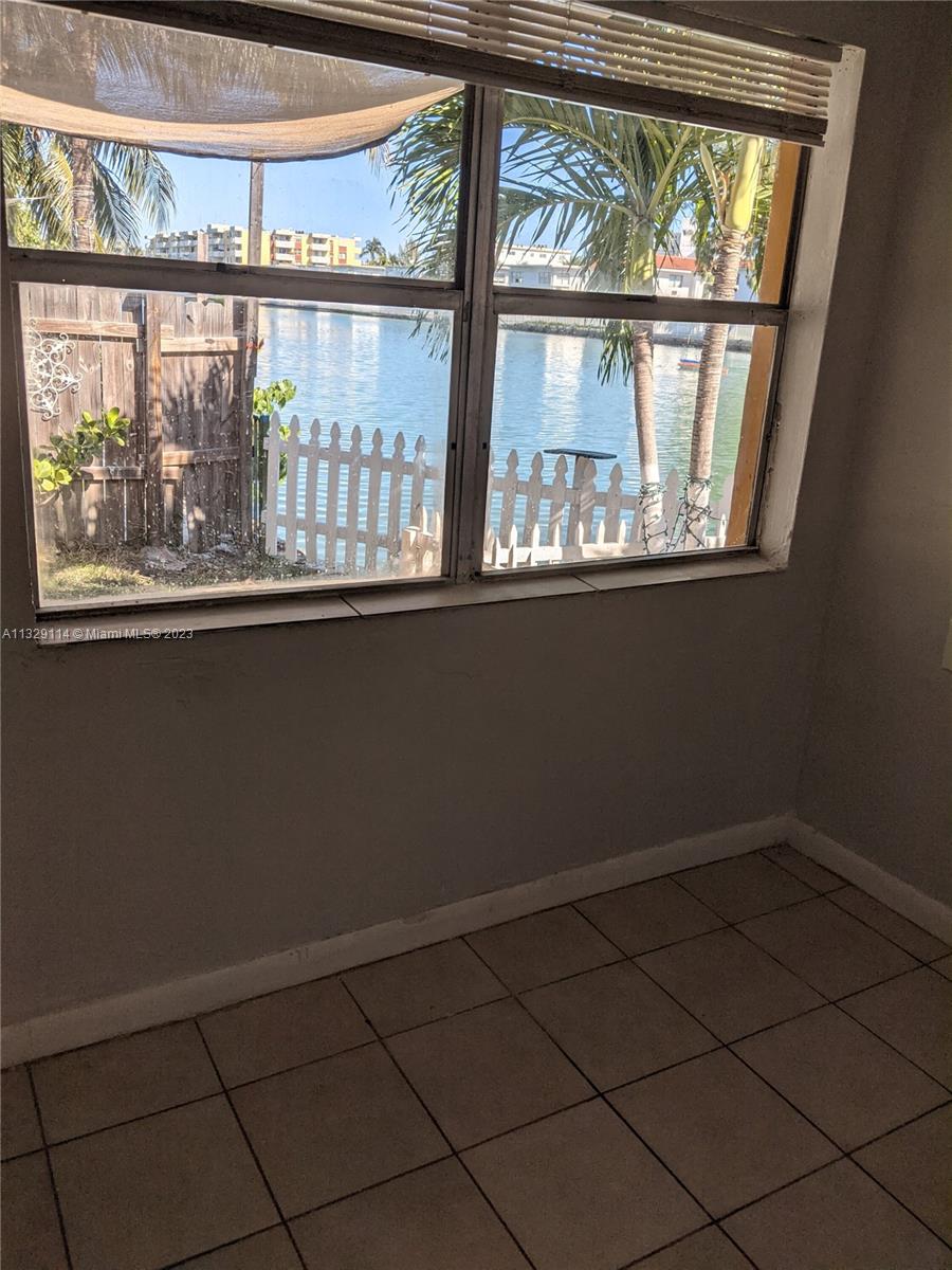 BISCAYNE BEACH RESUB - Residential Lease