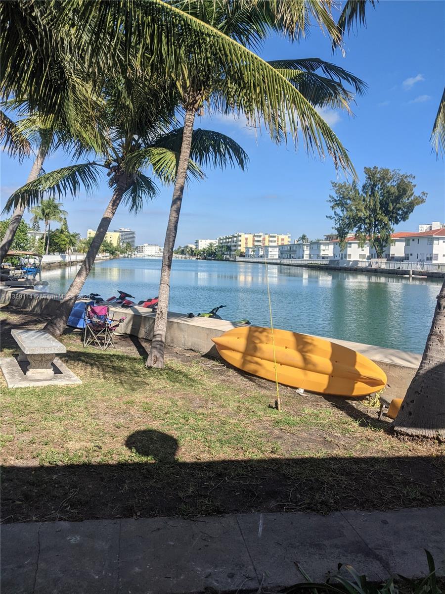 BISCAYNE BEACH RESUB - Residential Lease