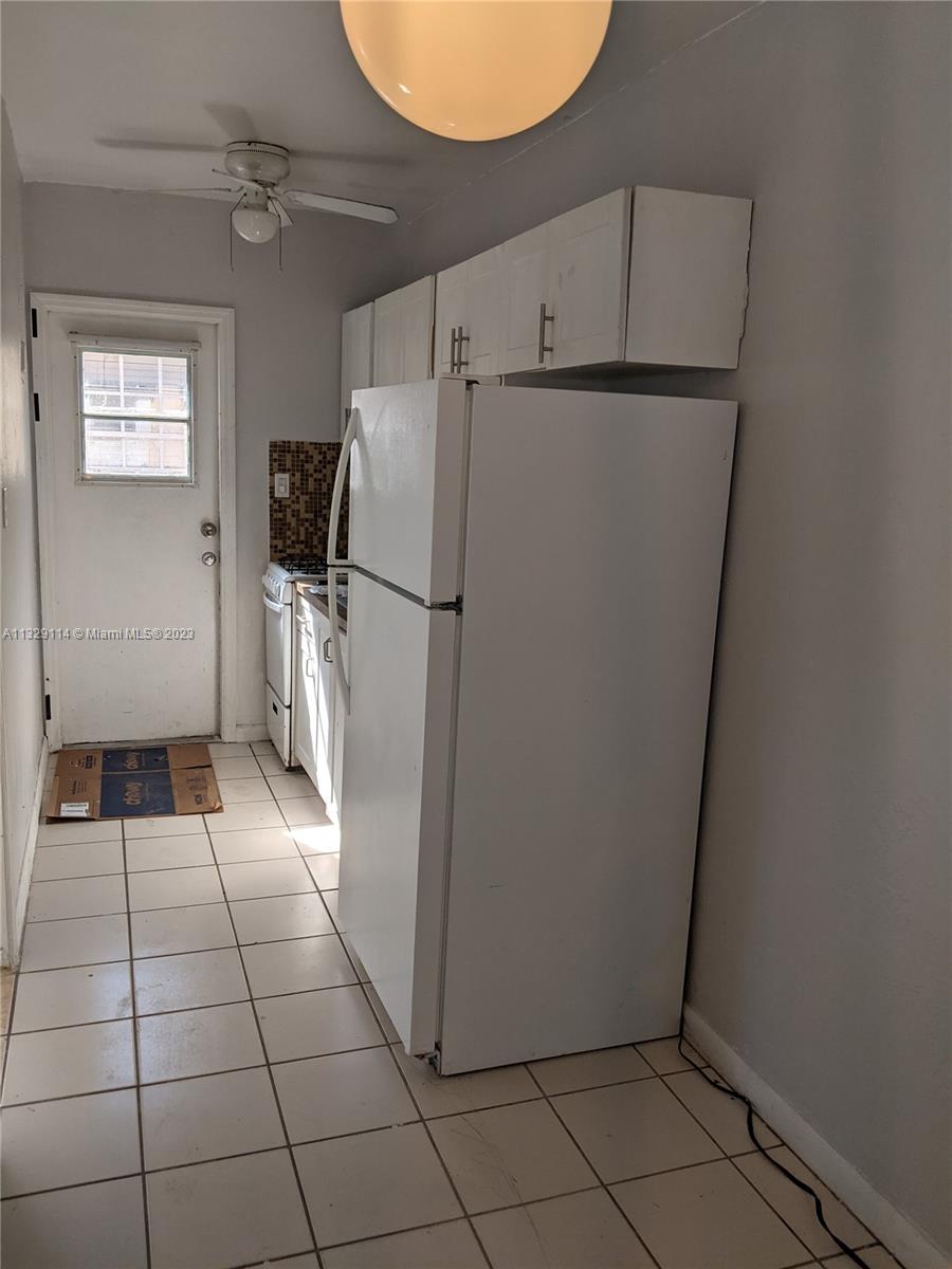 BISCAYNE BEACH RESUB - Residential Lease