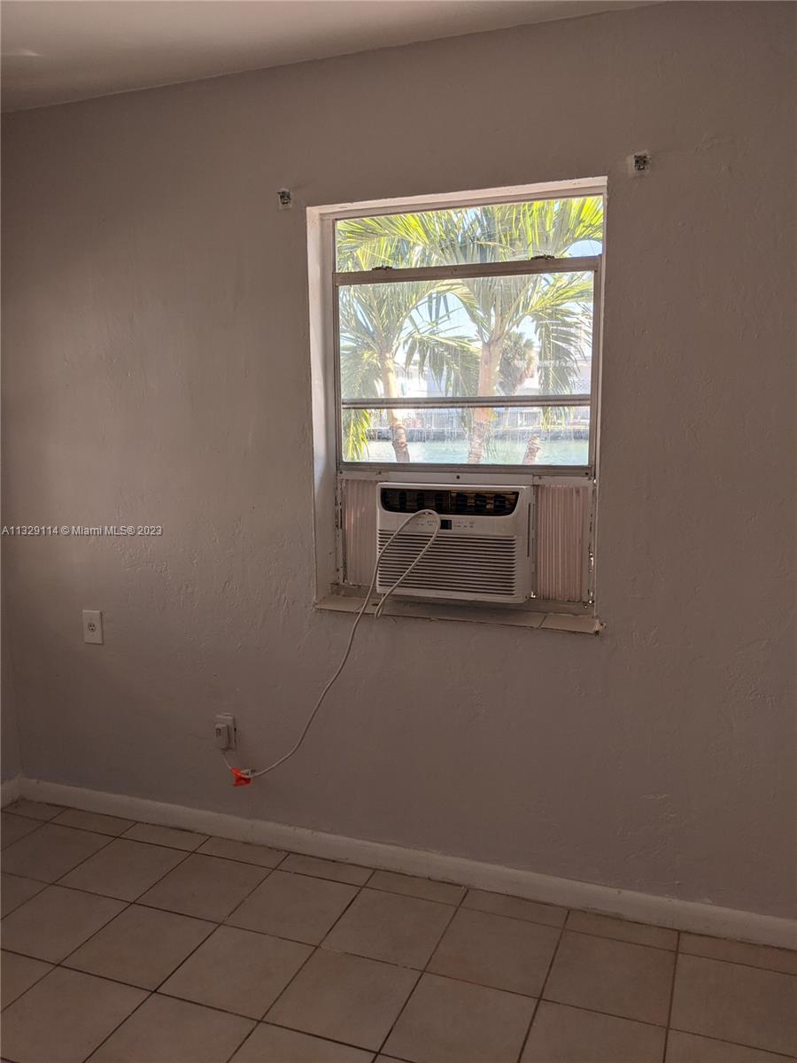 BISCAYNE BEACH RESUB - Residential Lease