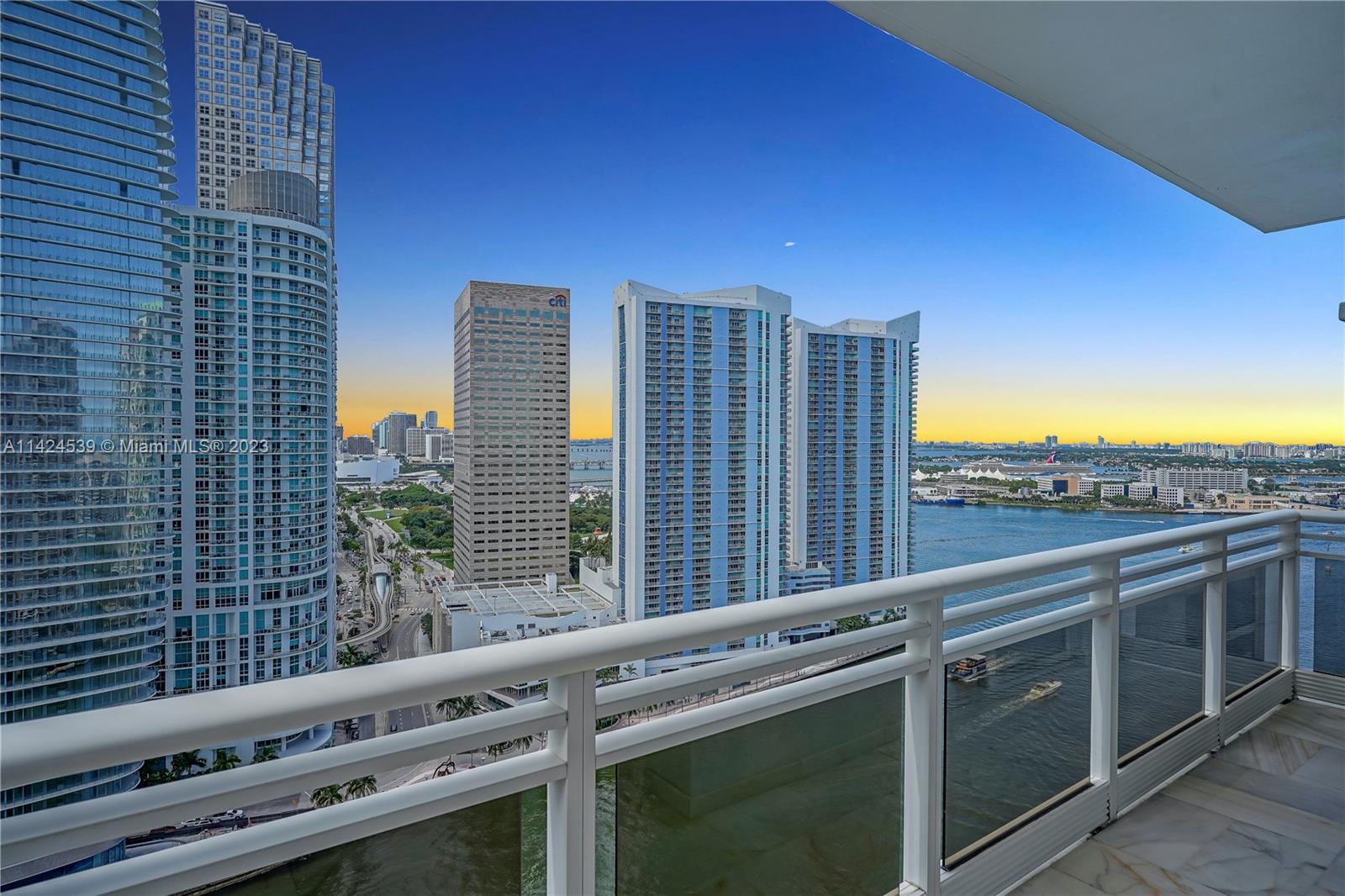 CARBONELL CONDO - Residential Lease