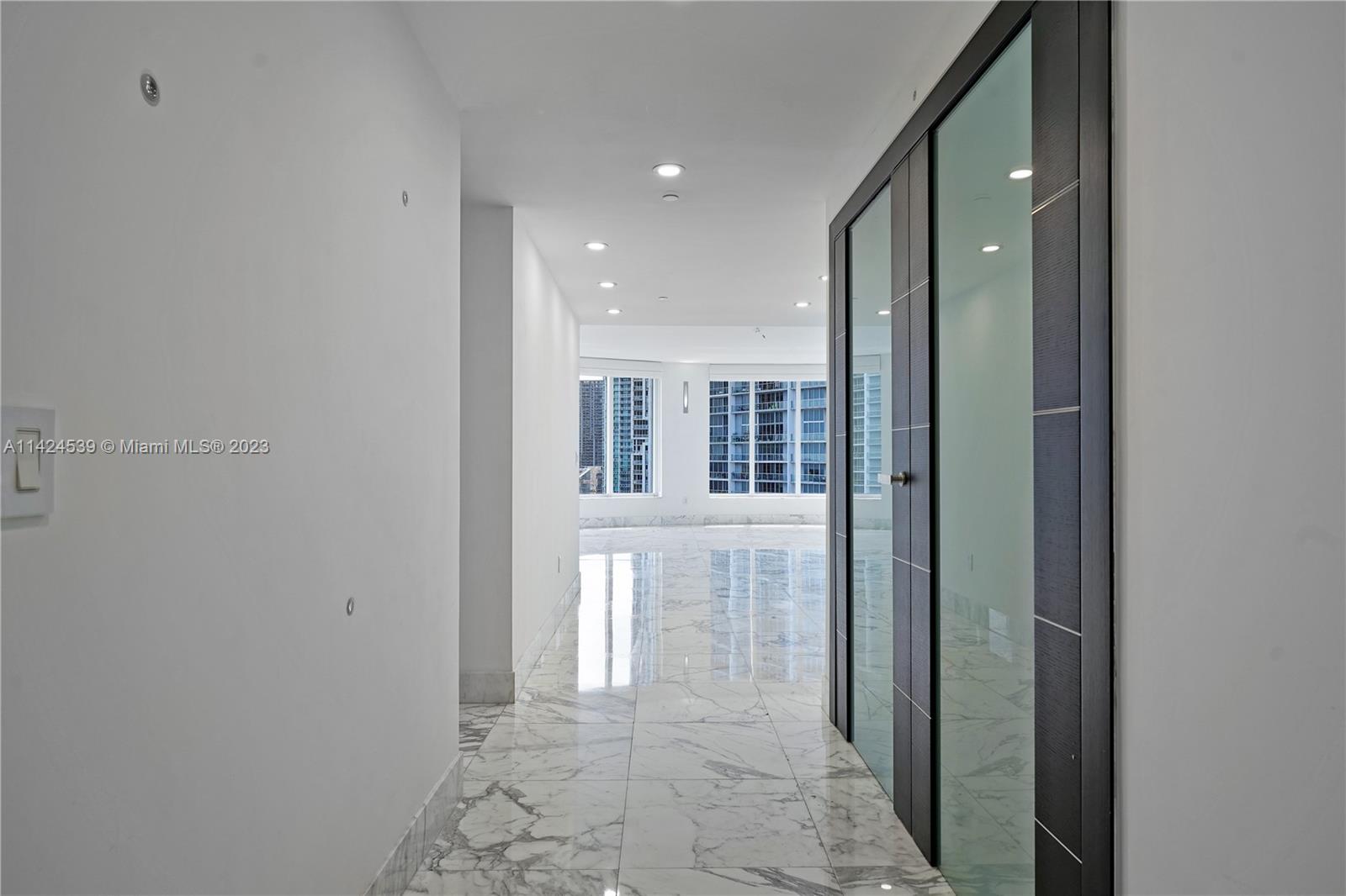 CARBONELL CONDO - Residential Lease