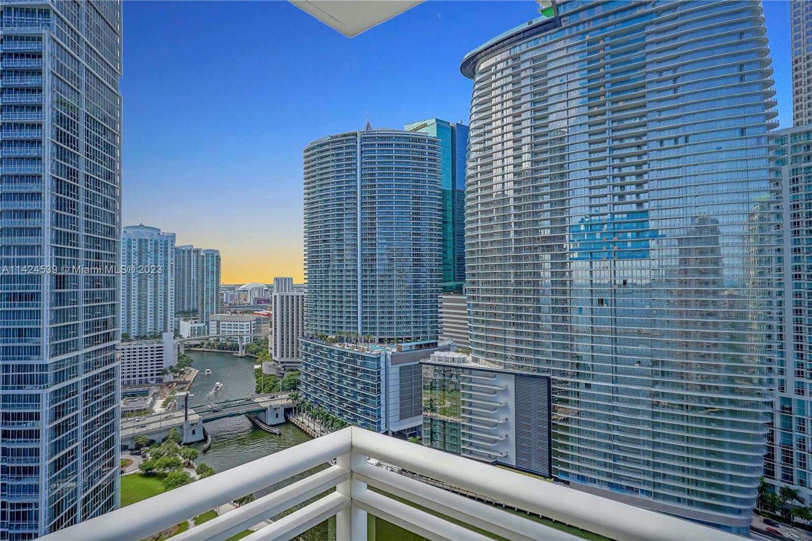 CARBONELL CONDO - Residential Lease