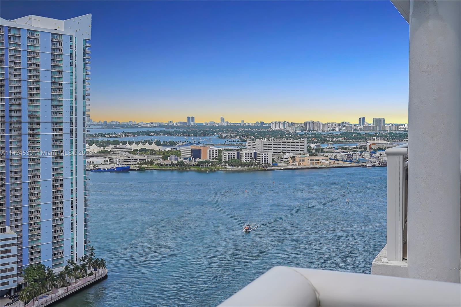 CARBONELL CONDO - Residential Lease