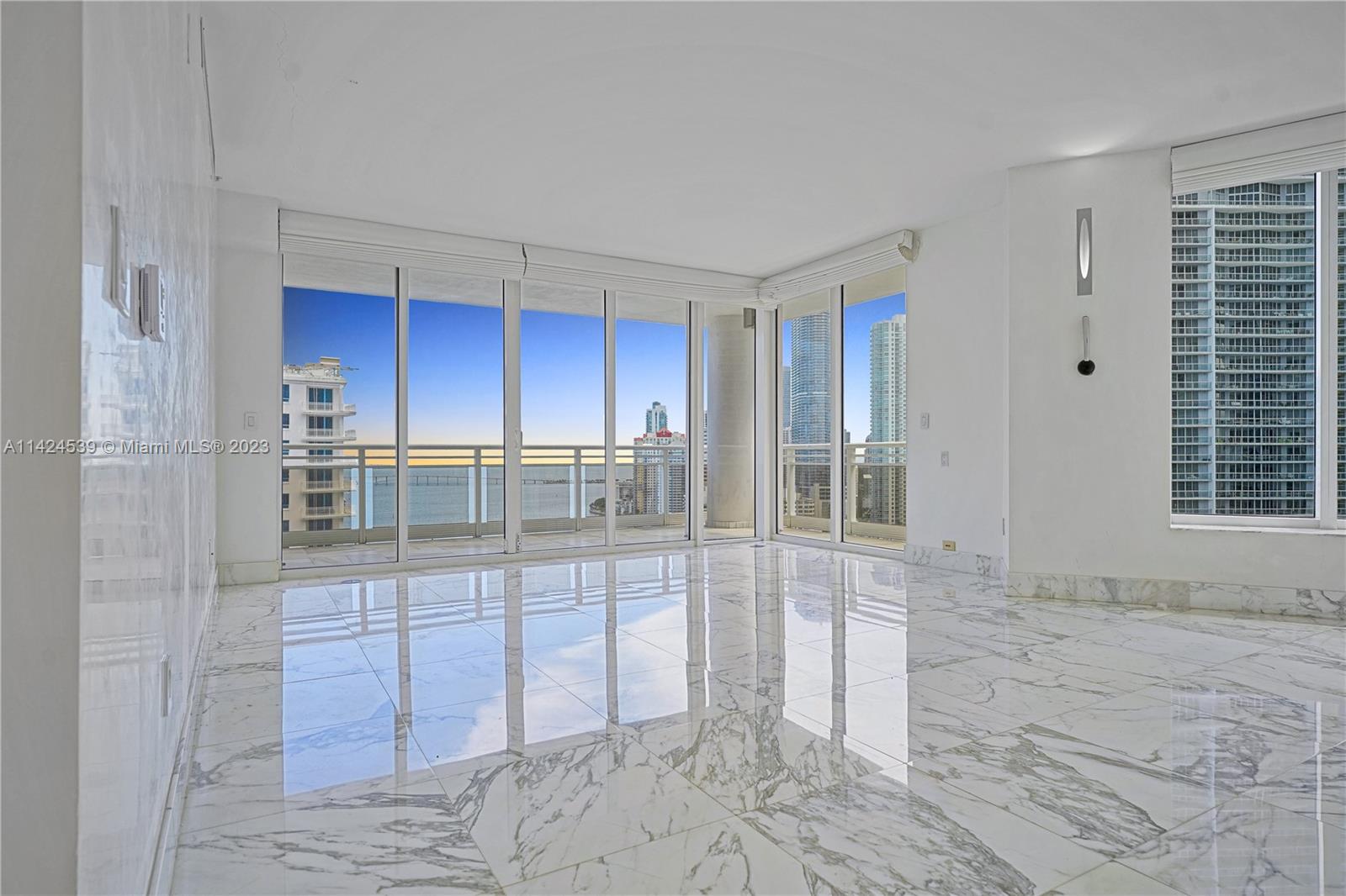 CARBONELL CONDO - Residential Lease