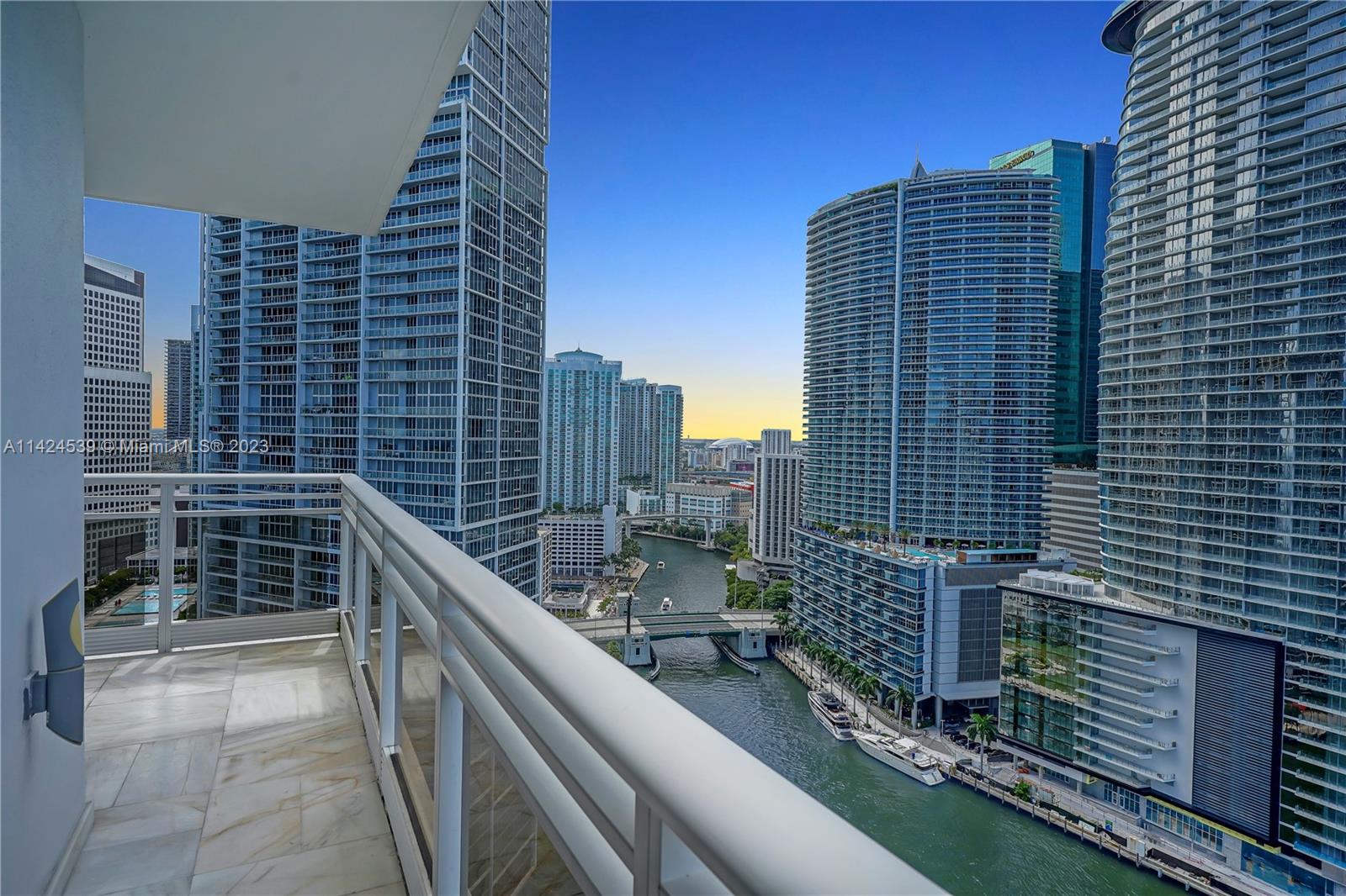 CARBONELL CONDO - Residential Lease