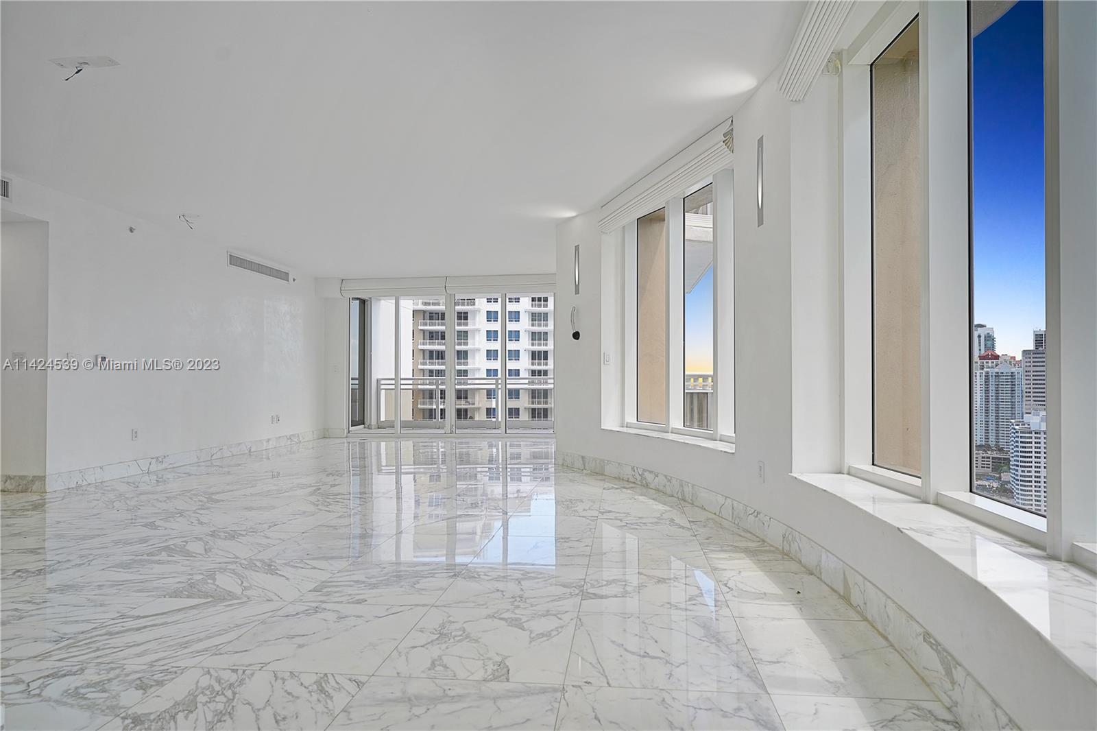 CARBONELL CONDO - Residential Lease