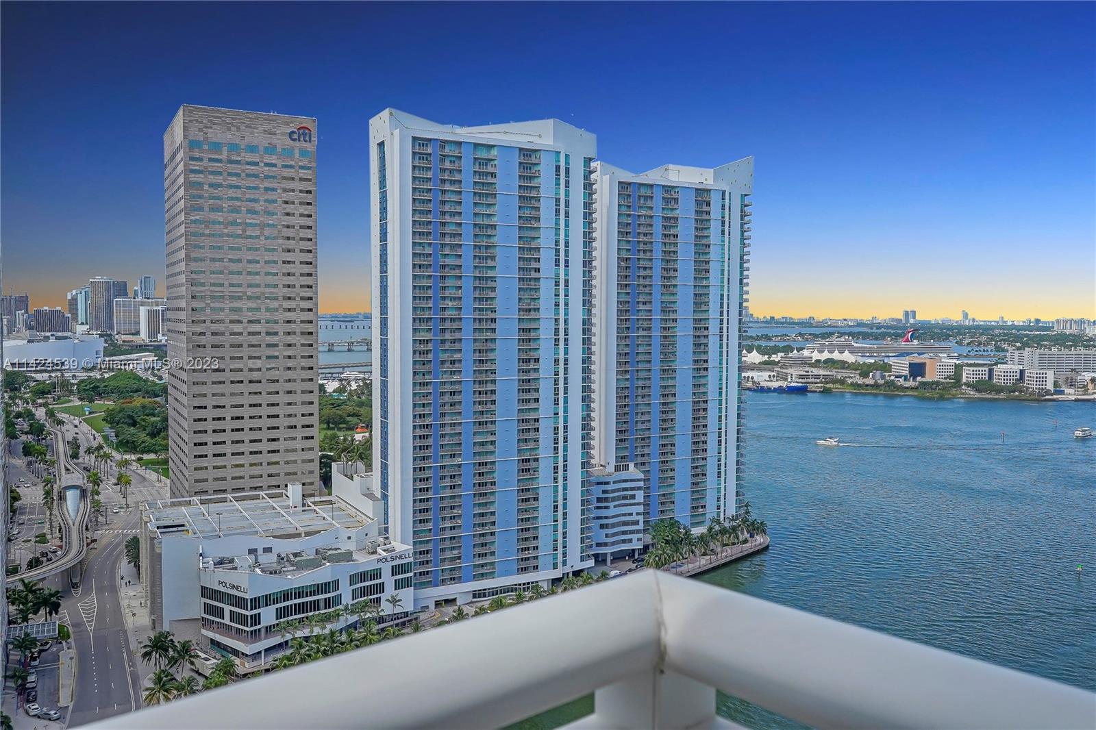 CARBONELL CONDO - Residential Lease