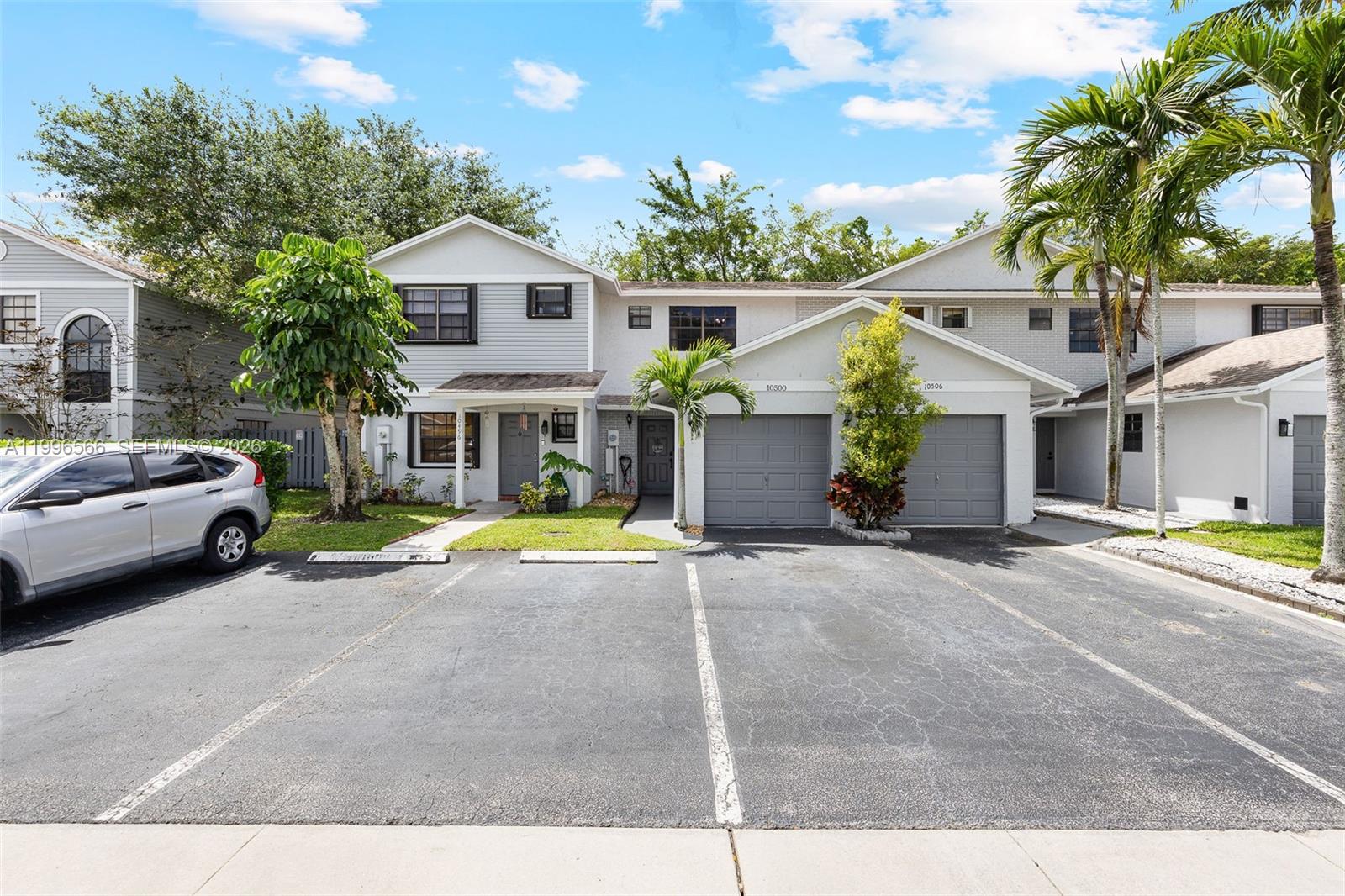 PEMBROKE POINTE SEC ONE - Residential