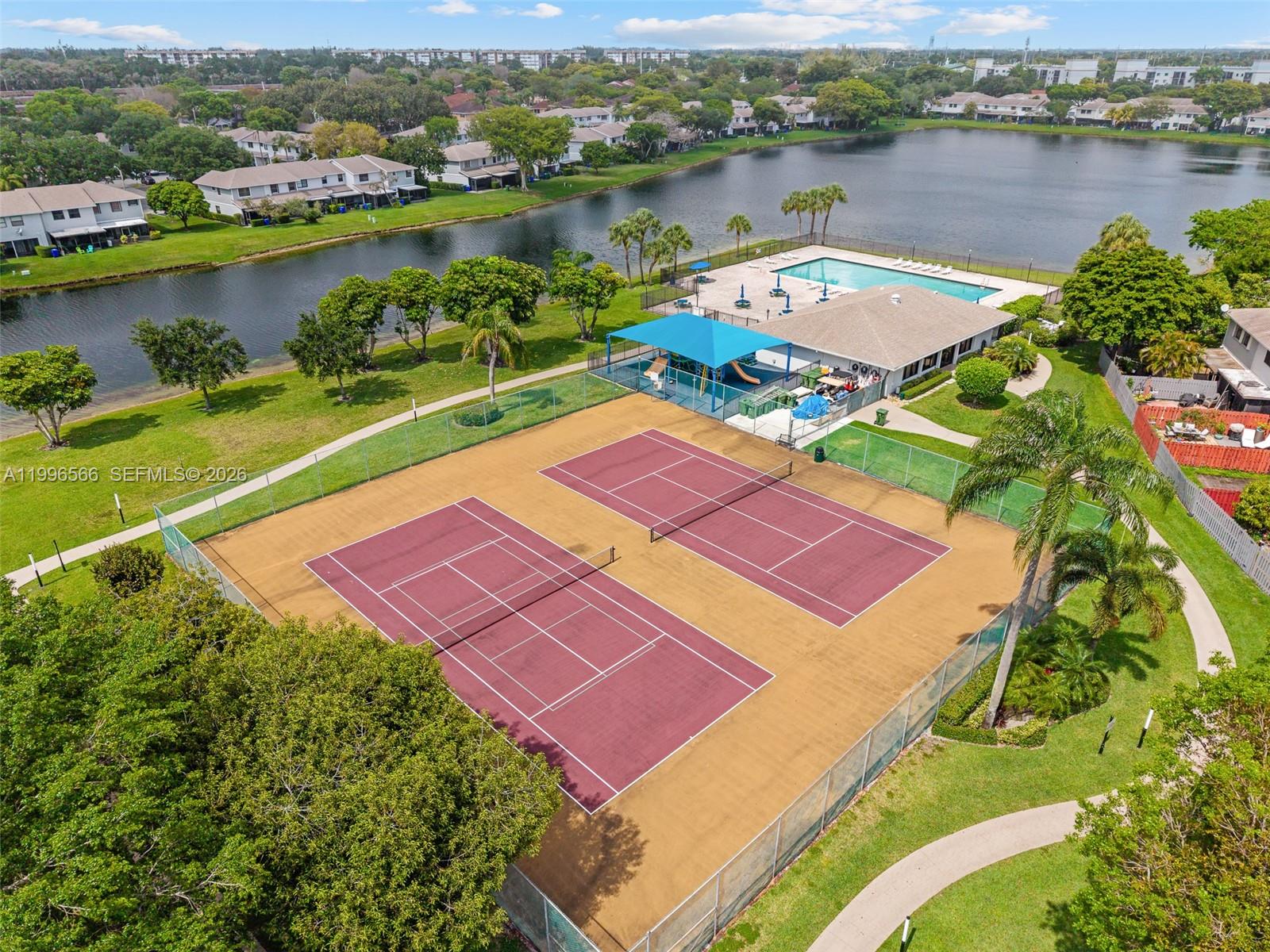 PEMBROKE POINTE SEC ONE - Residential