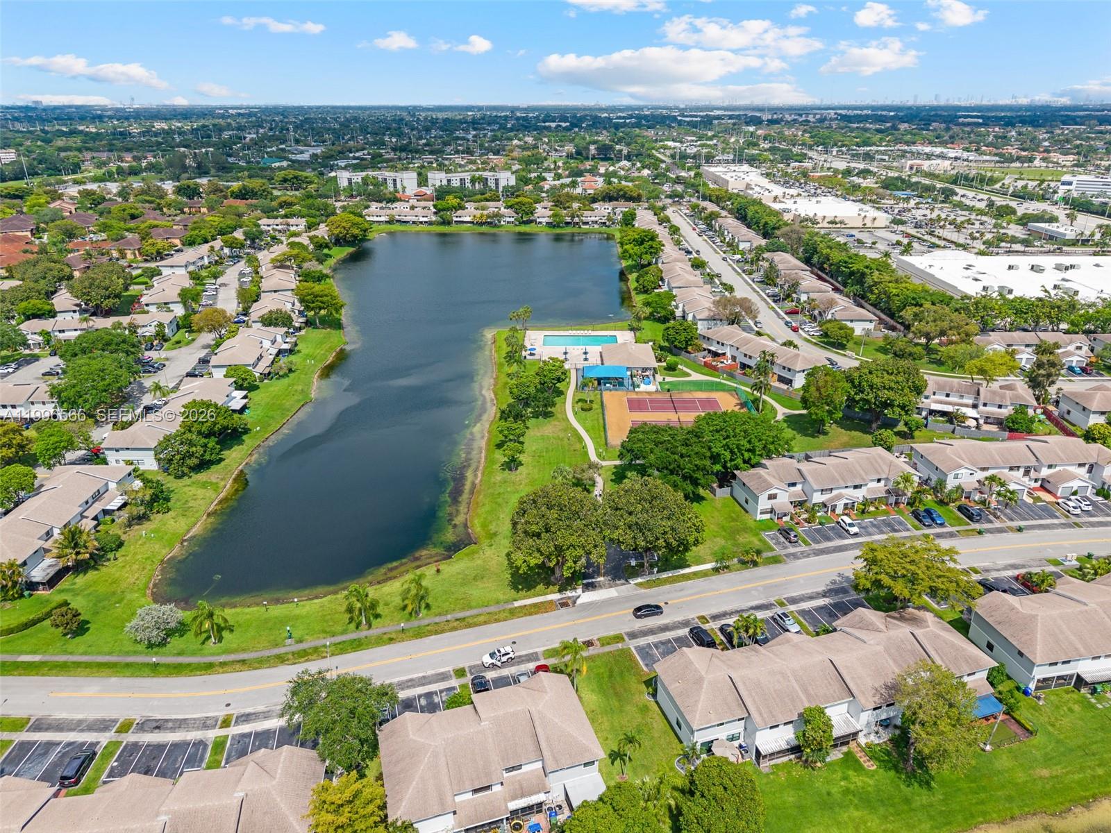 PEMBROKE POINTE SEC ONE - Residential