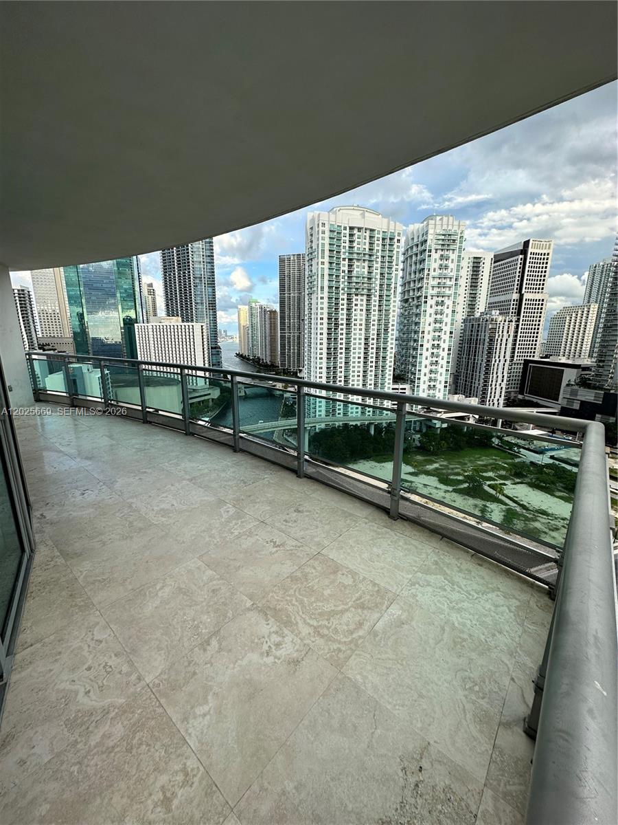 WIND CONDO - Residential Lease