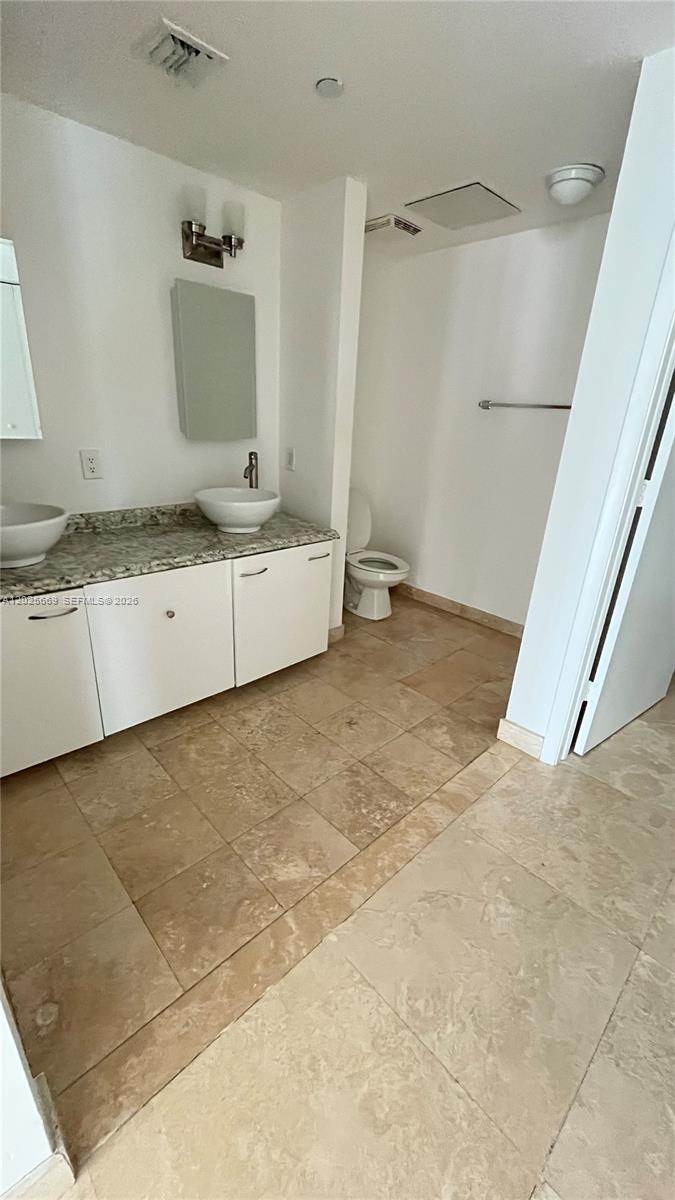 WIND CONDO - Residential Lease