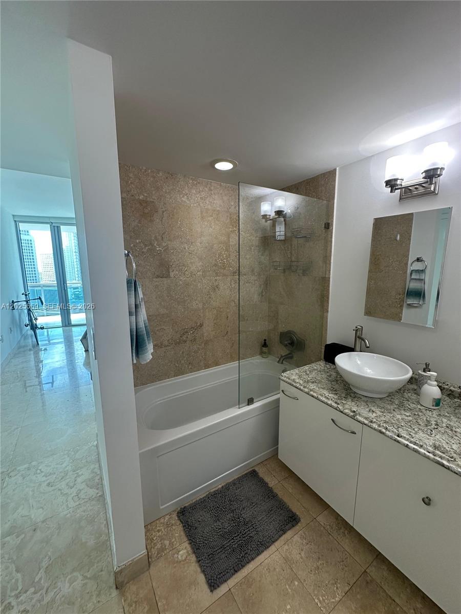 WIND CONDO - Residential Lease