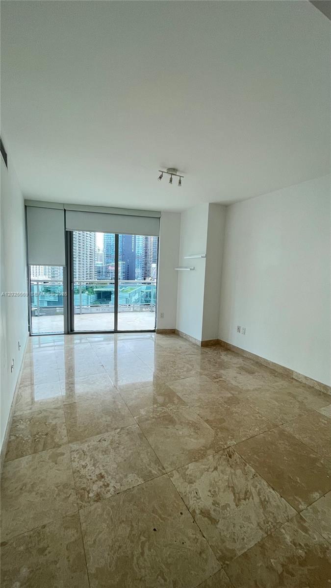 WIND CONDO - Residential Lease