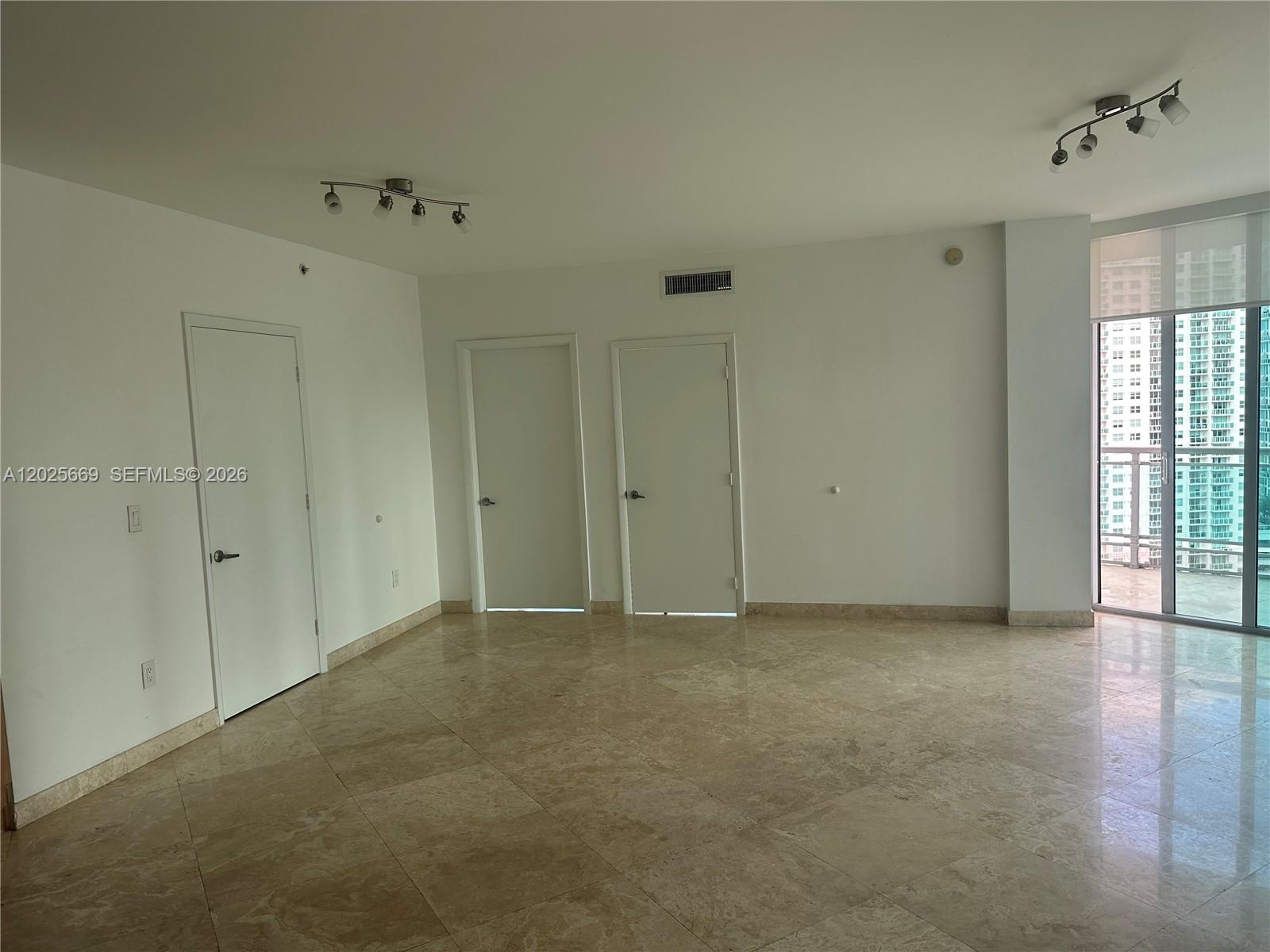 WIND CONDO - Residential Lease