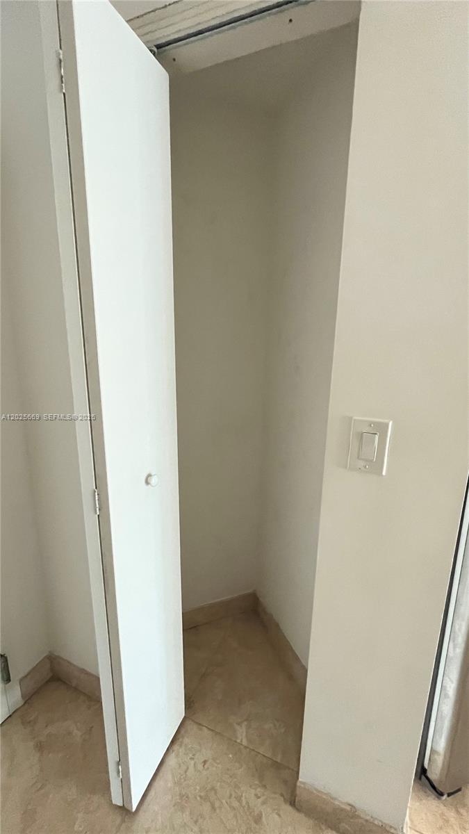WIND CONDO - Residential Lease