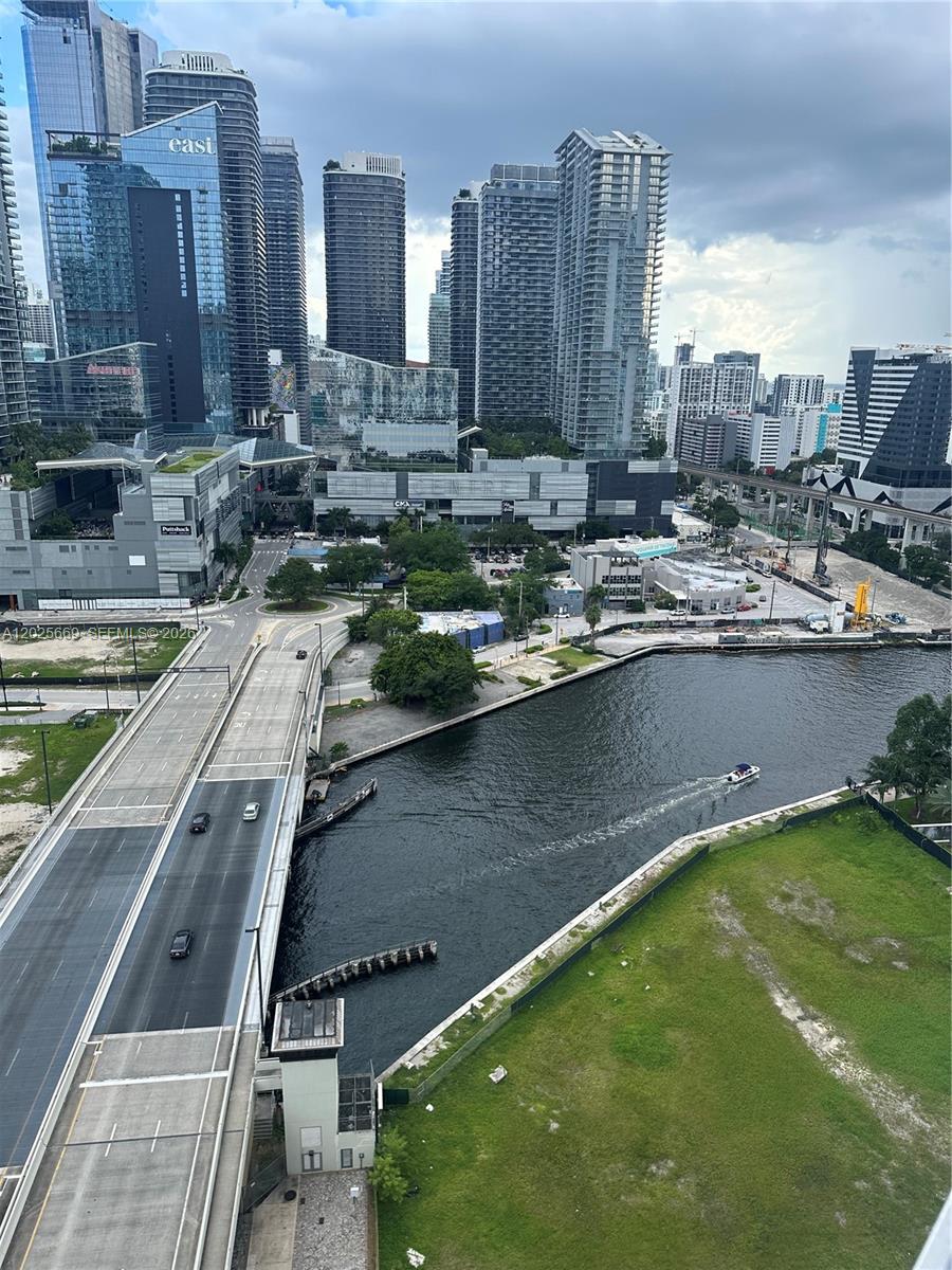 BEST LOCATION!!! 3 bedrooms 2 baths 1 Parking space, Best Views in the area Brickell, downtown and miami river views. Available on JUNE. Location: in one of the most desirable areas of MIAMI. Live, work, and enjoy the best of Miami with cafes, restaurants, movie theaters, nightclubs, shopping centers, and much more. Located in the heart of Brickell and Downtown, in one of the most exclusive gated private communities with only three condominium towers. Enjoy spectacular sunrises and sunsets with breathtaking colors from your balcony, plus incredible views of the trains, airplanes, boats, and the Miami River — a true show day and night. Just minutes from Brickell City Centre, Miami International Airport, and Miami Beach. Building: WIND (Gated community on the river with spa, gym, pool, billiard tables, and much more)