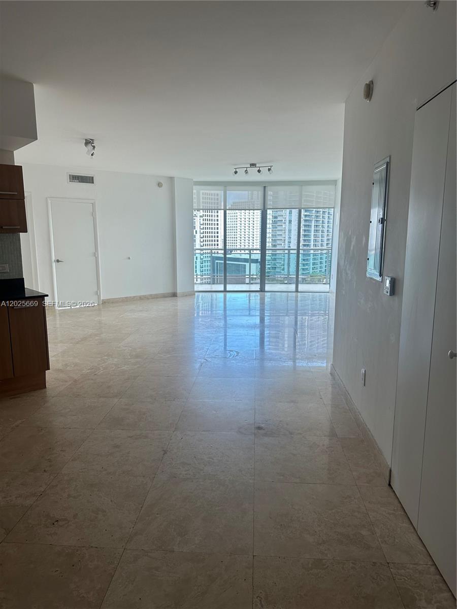 WIND CONDO - Residential Lease