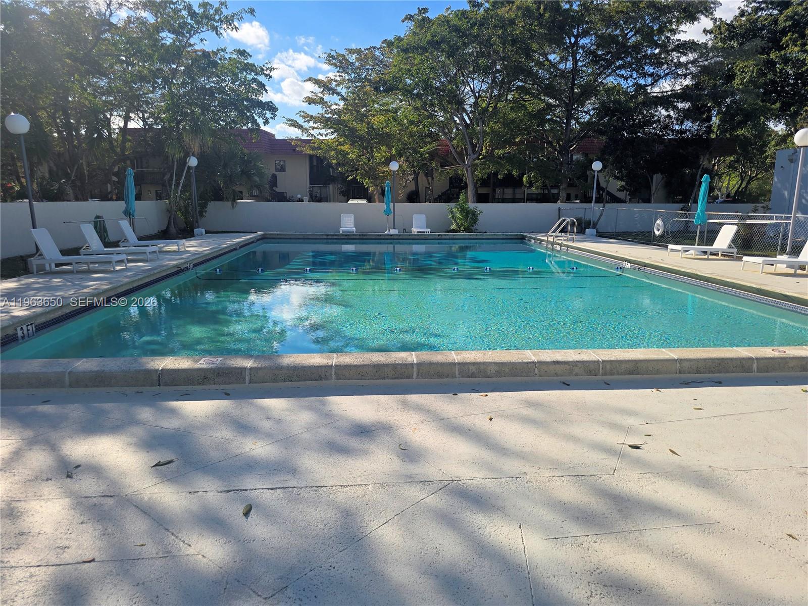 LAKE PARK CONDO NO 1 - BL - Residential
