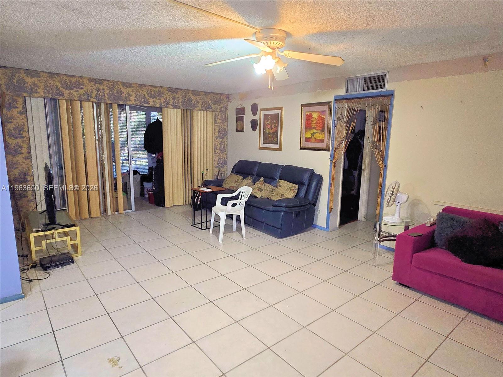 LAKE PARK CONDO NO 1 - BL - Residential