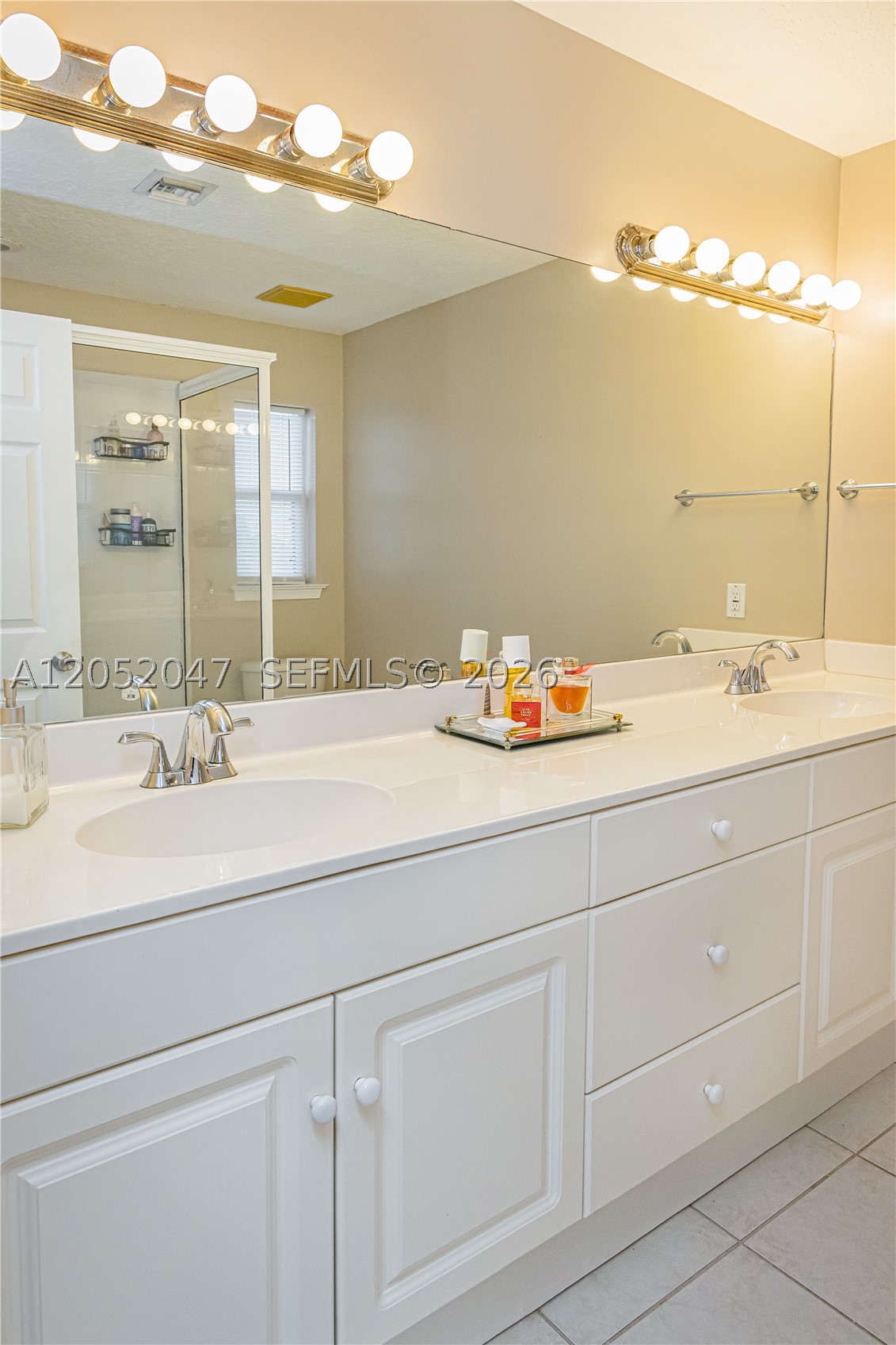 SUGAR POND MANOR OF WELLI - Residential Lease