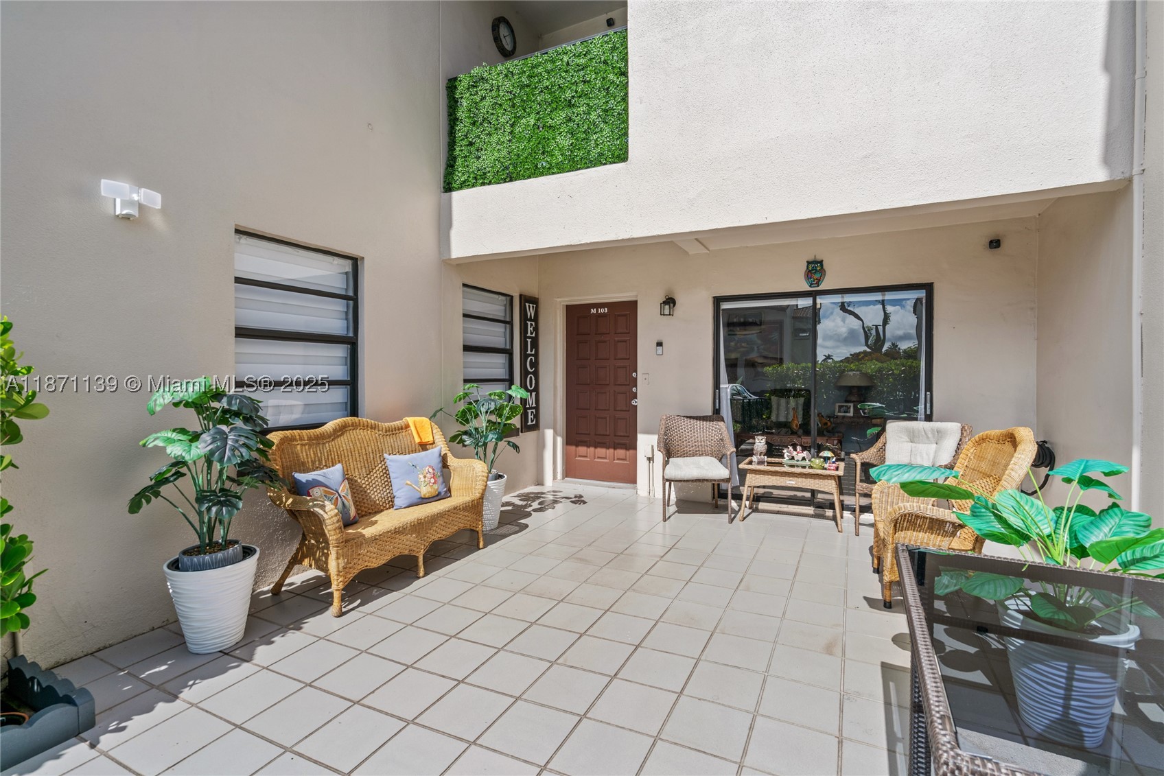 KENDALL LKS E LAKEVIEW TH - Residential