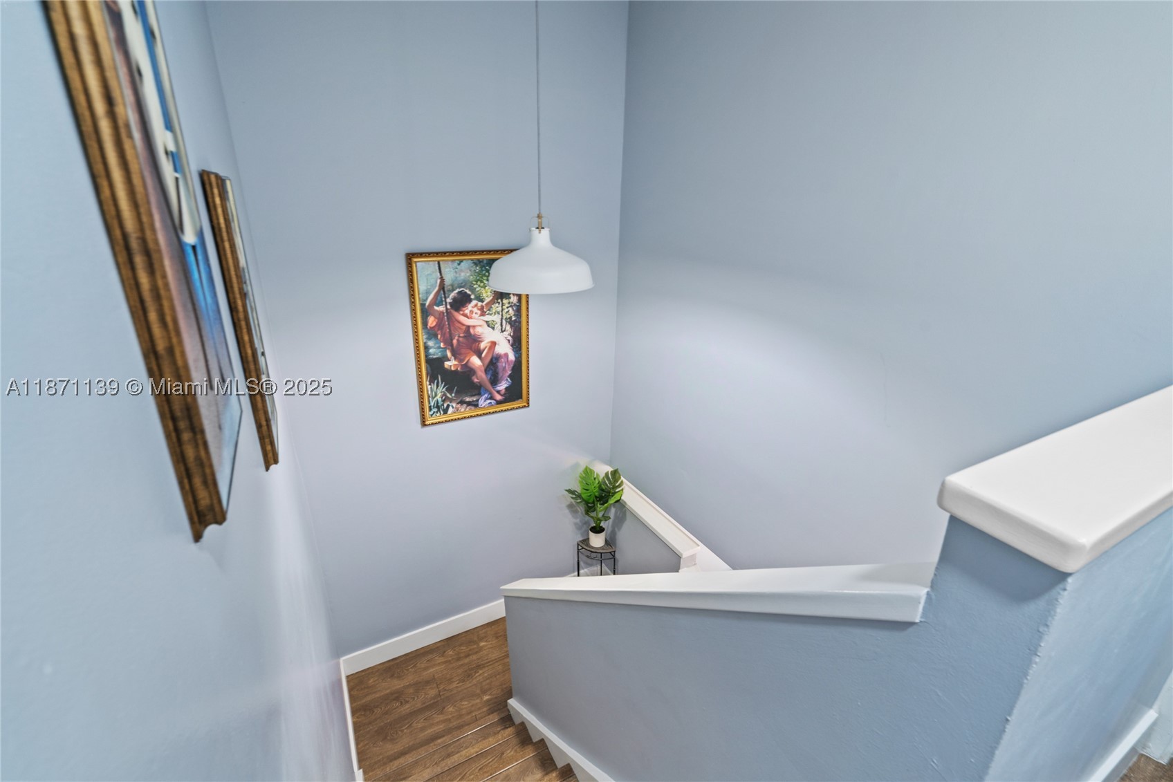 KENDALL LKS E LAKEVIEW TH - Residential