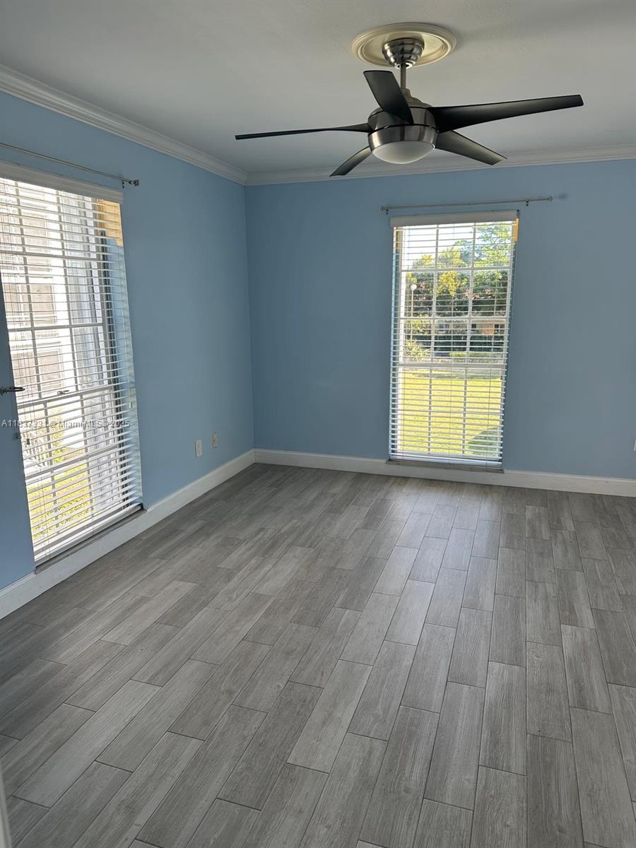 PEMBROKE PINES BEST KEPT SECRET !!!! MINUTES TO PEMBROKE LAKES MALL, RESTAURANTS, SHOPPING AND MUCH MORE. THIS BEAUTIFUL 2/2 UNIT IS LOADED WITH MANY UPGRADES WHICH INCLUDES, REMODELED KITCHEN, BATHROOM, ACCORDION SHUTTERS AND FRENCH DOORS LEADING TO TITLED SCREENED PATIO OVERLOOKING POOL AREA. ONE ASSIGNED PARKING AND PLENTY OF GUEST PARKING.
UNIT IS RENTED UNTIL FEBRUARY 2026 FOR $2150
CASH ONLY