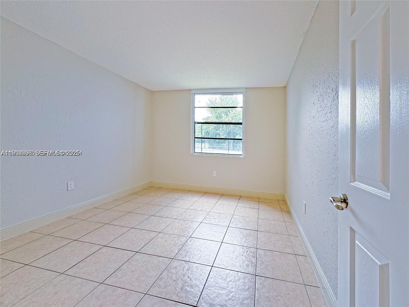 BLEAU GROTTO CONDO - Residential Lease