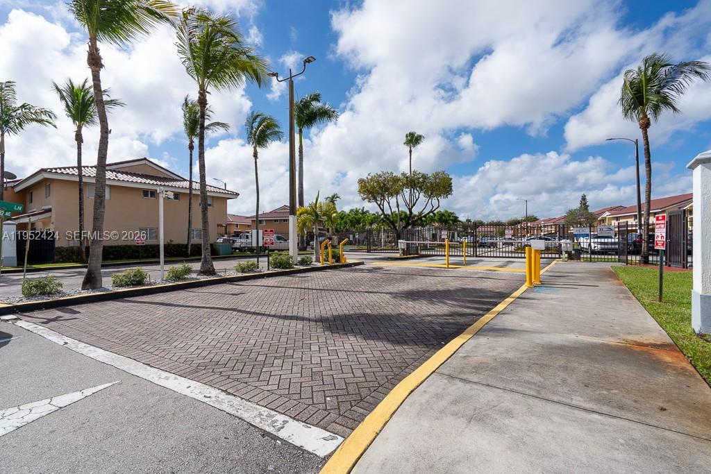MIRA VILLAS CONDO - Residential